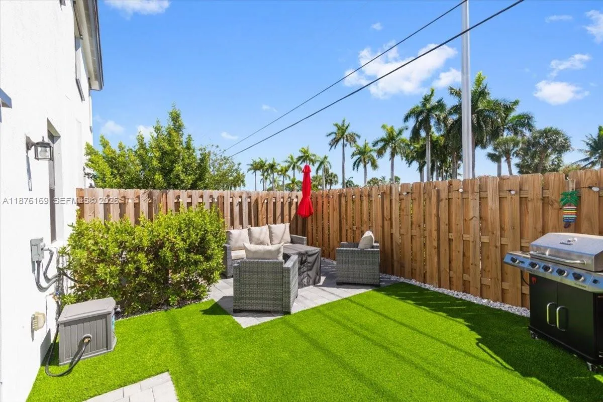 Foto de propiedad en 13378 SW 287th Terrace 13378, Homestead, FL 33033 Homestead con MLS# 
