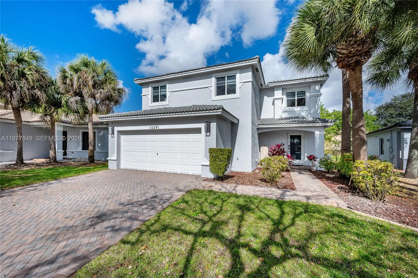 Foto de propiedad en 13391 SW 42nd Street, Miramar, FL 33027 Miramar con MLS# 
