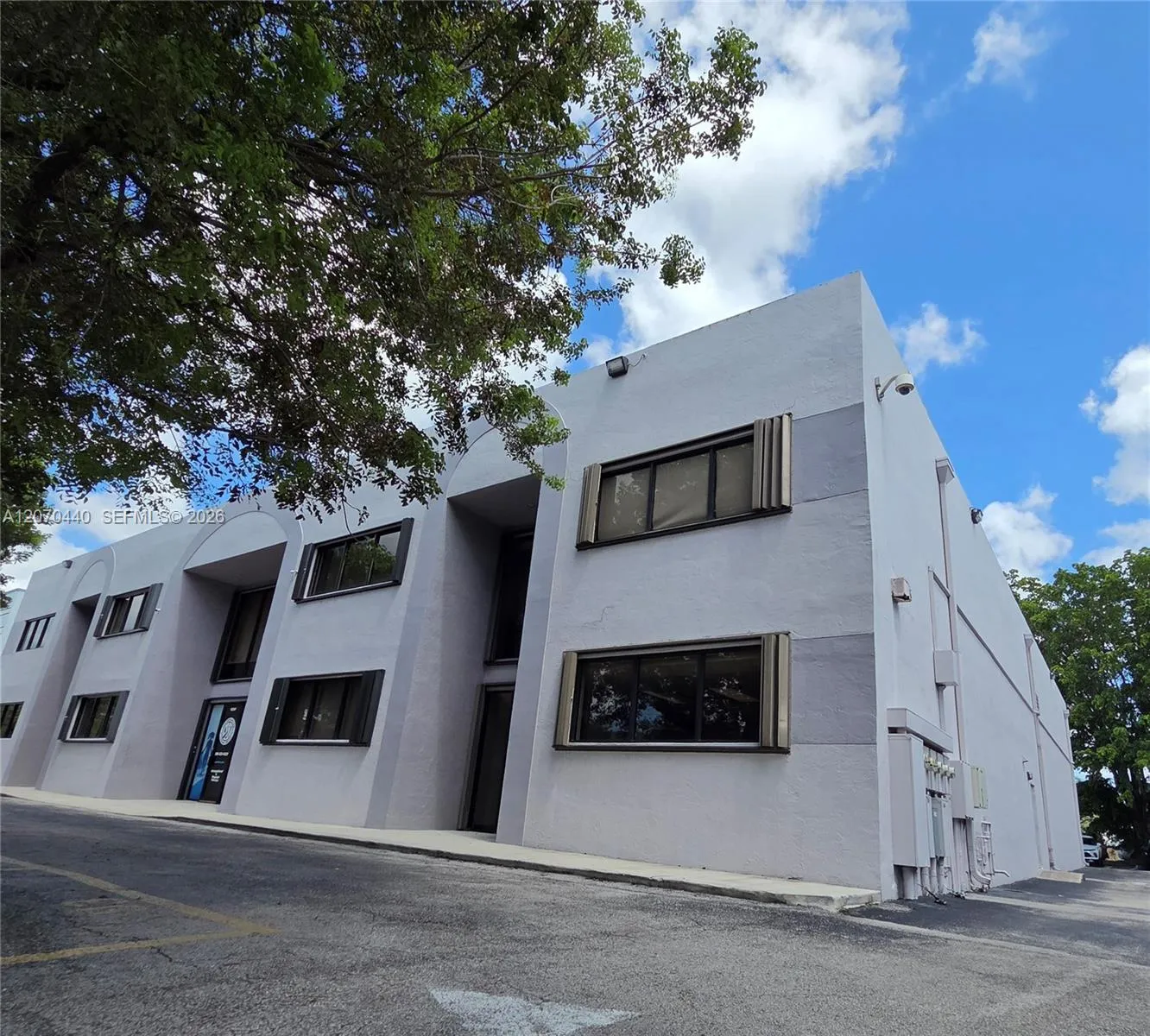 Foto de propiedad en 13393 SW 131st Street 13393, Miami, FL 33186 Miami con MLS# 