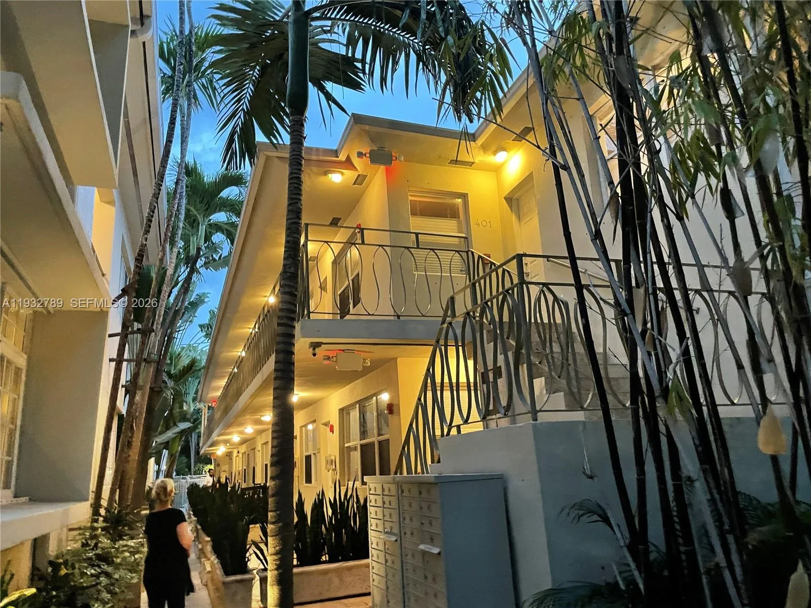 Foto de propiedad en 1340 Drexel Avenue 406, Miami Beach, FL 33139 Miami Beach con MLS# 