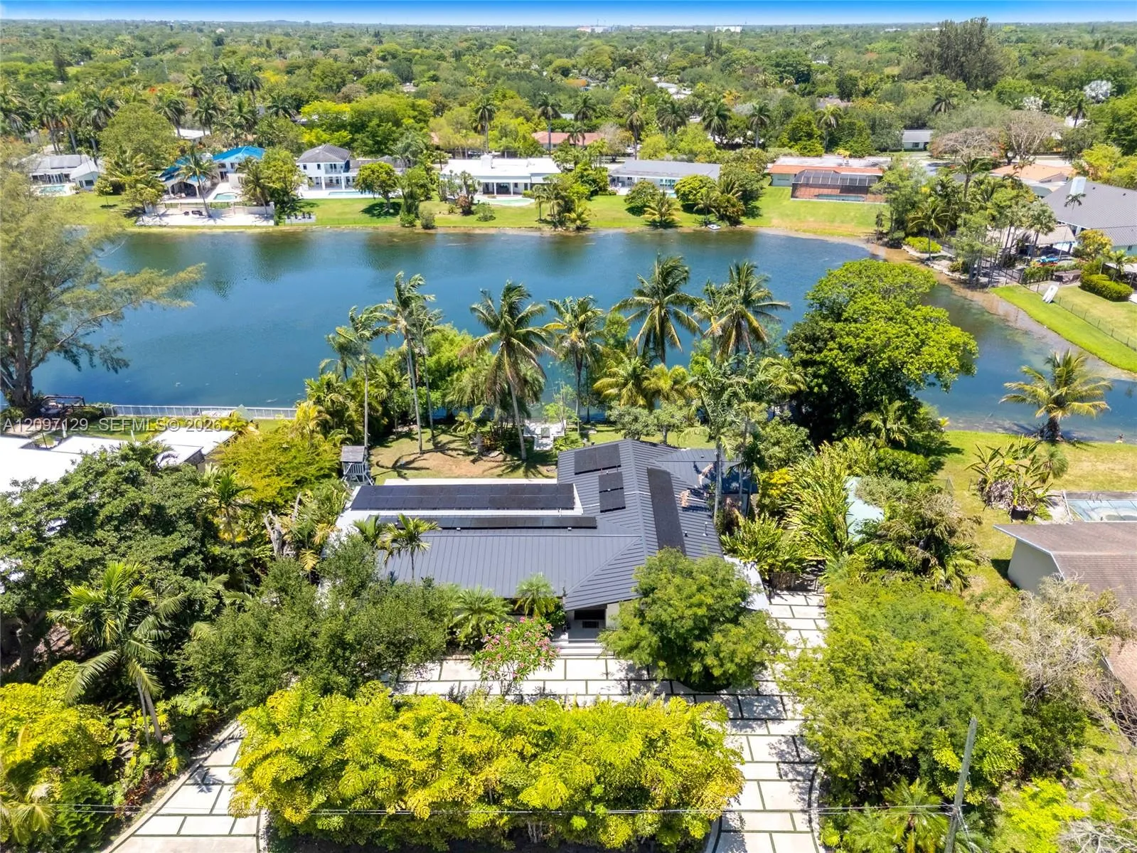En Venta 13400 SW 70th Avenue, Pinecrest, FL 33156, Pinecrest, FL 33156