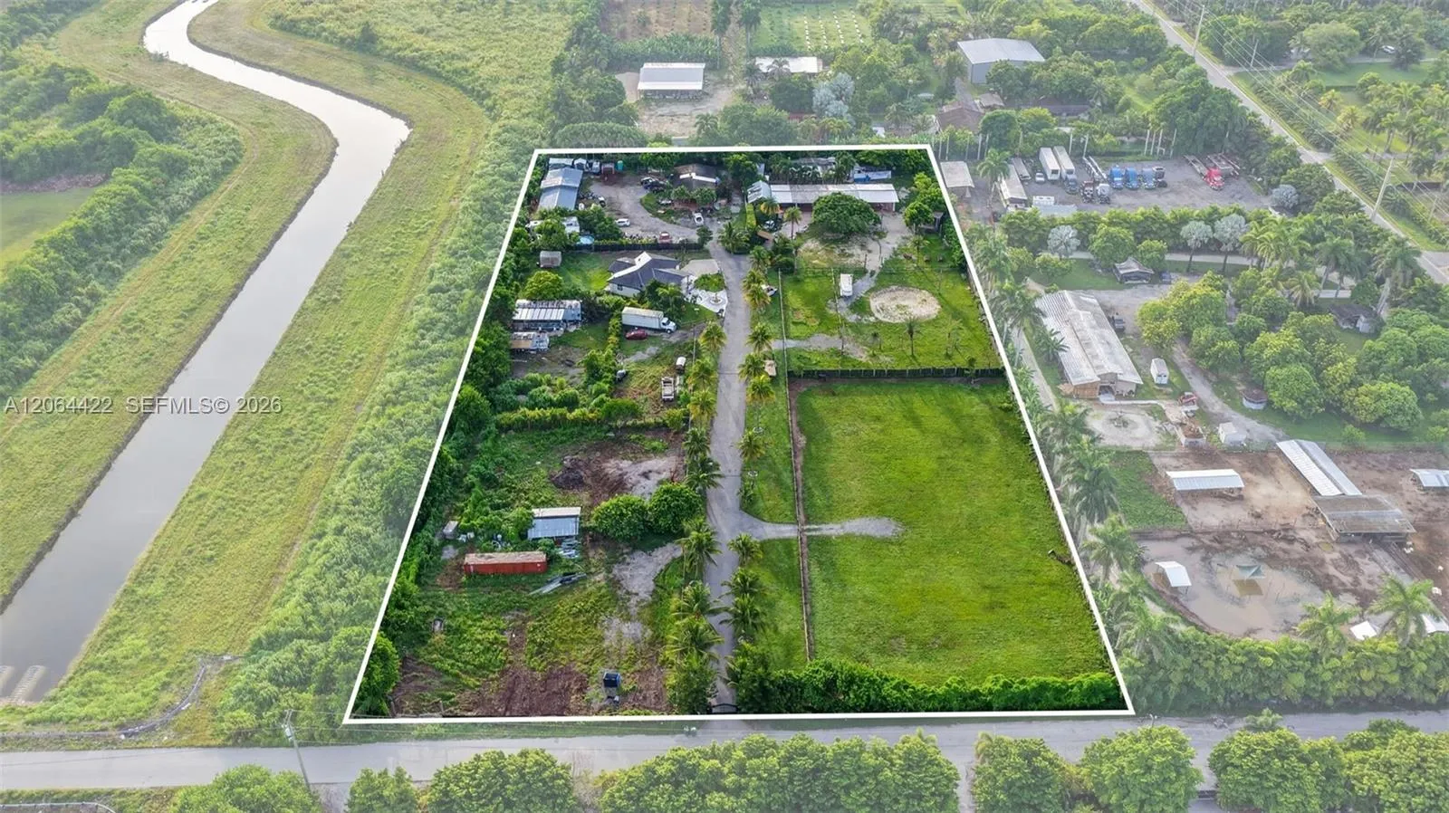 En Venta 13405 SW 199th Avenue, Miami, FL 33196, Miami, FL 33196