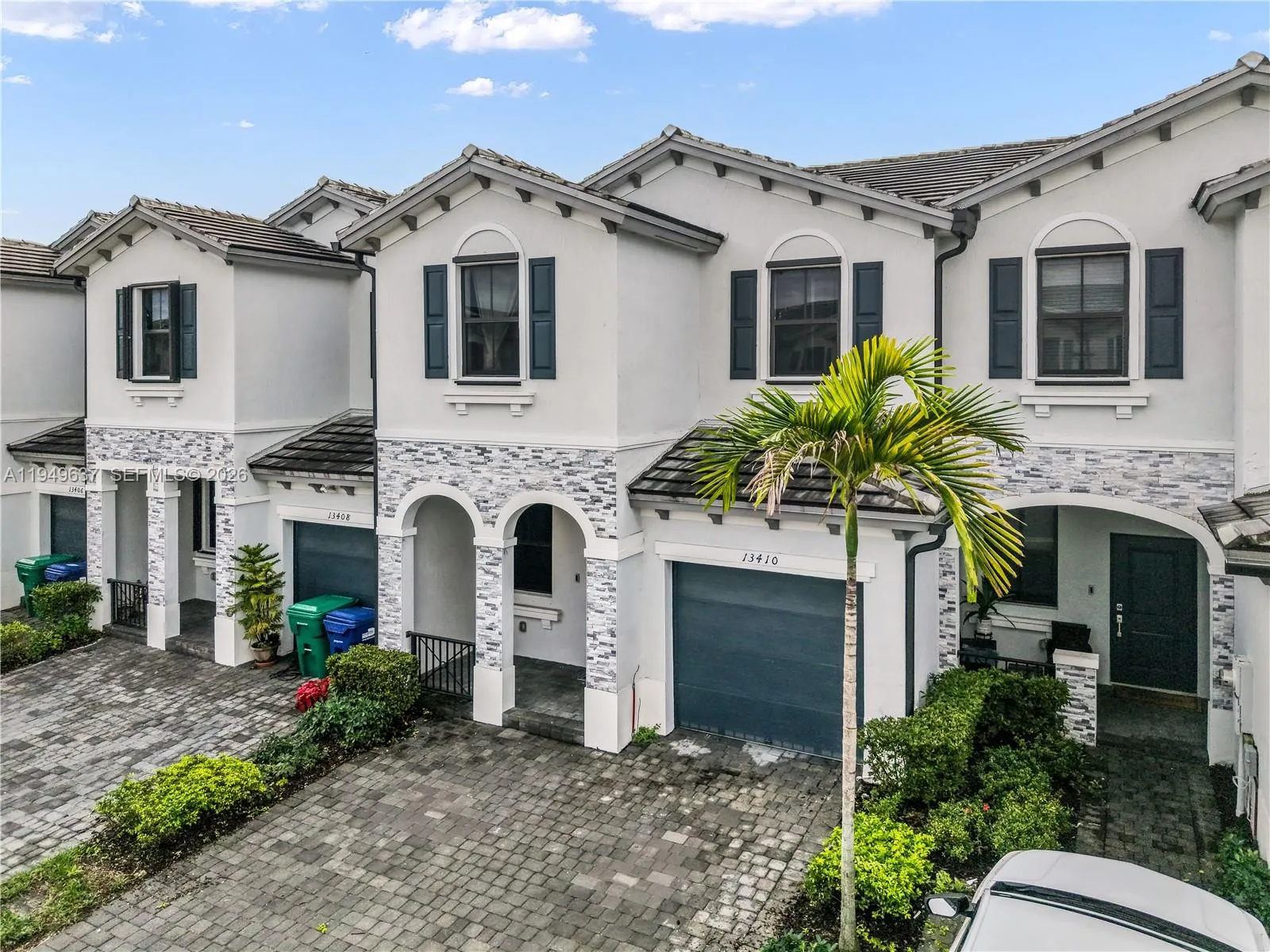 Foto de propiedad en 13410 SW 287th Terrace, Homestead, FL 33033 Homestead con MLS# 