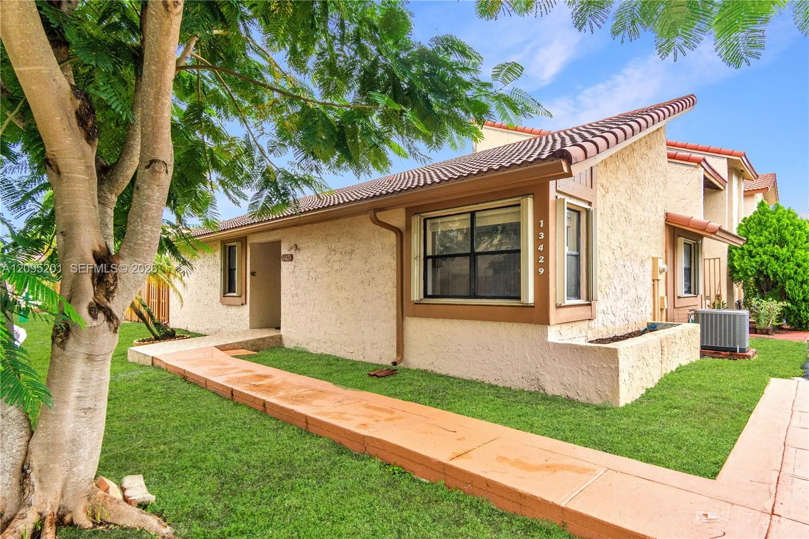 En Venta 13429 SW 13th Lane, Miami, FL 33184, Miami, FL 33184