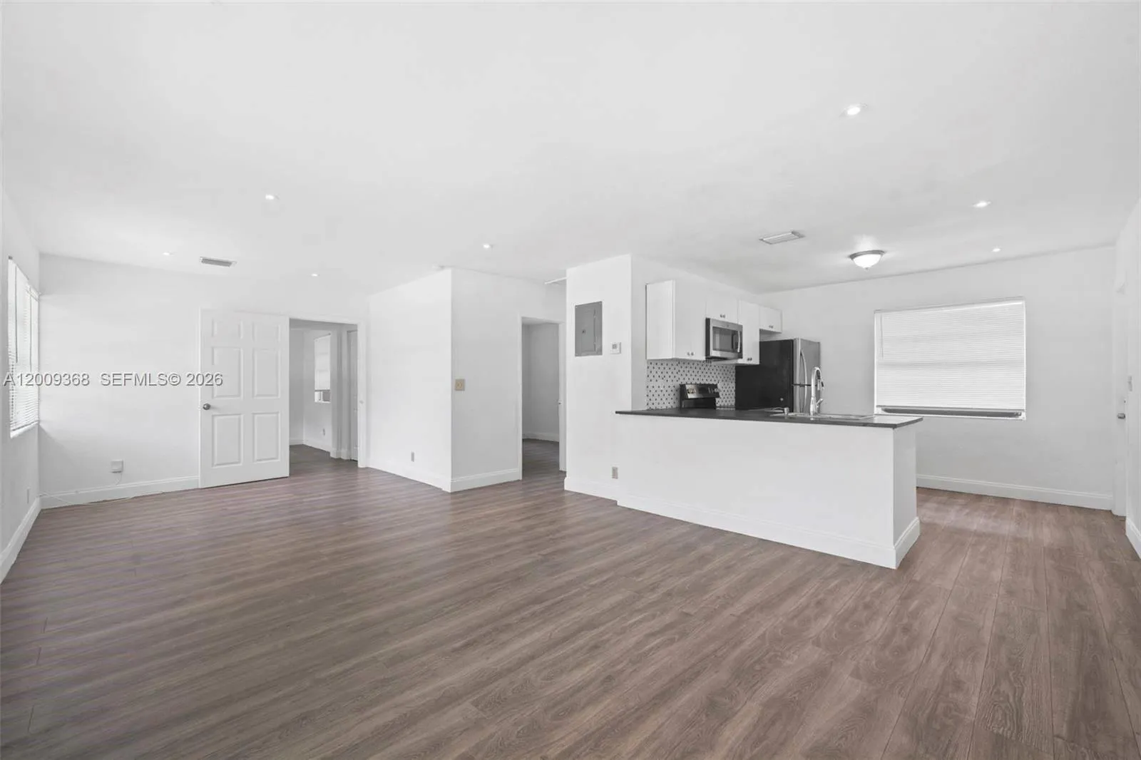 Vendido 1344 NW 7th Terrace, Fort Lauderdale, FL 33311, Fort Lauderdale, FL 33311