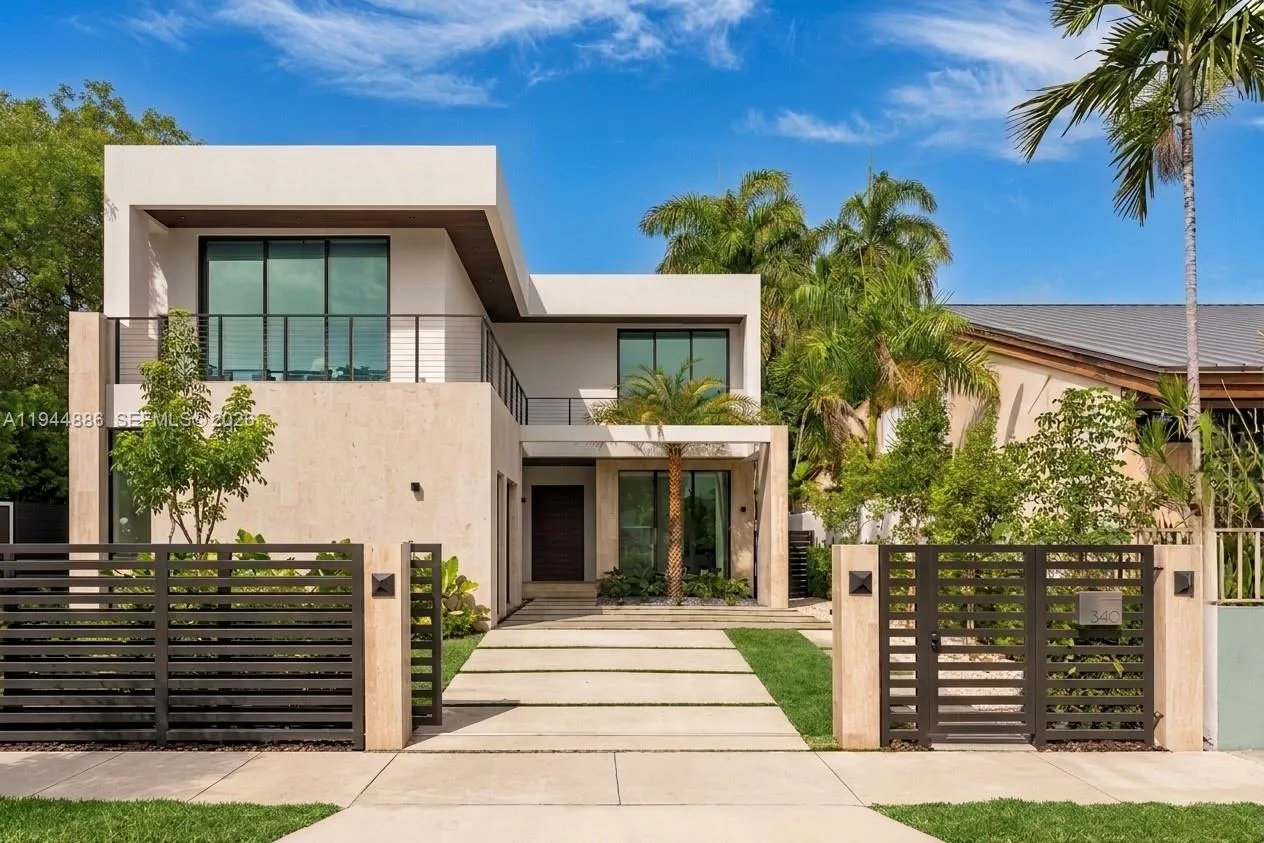 En Venta 1344 SW 16th Street, Miami, FL 33145, Miami, FL 33145