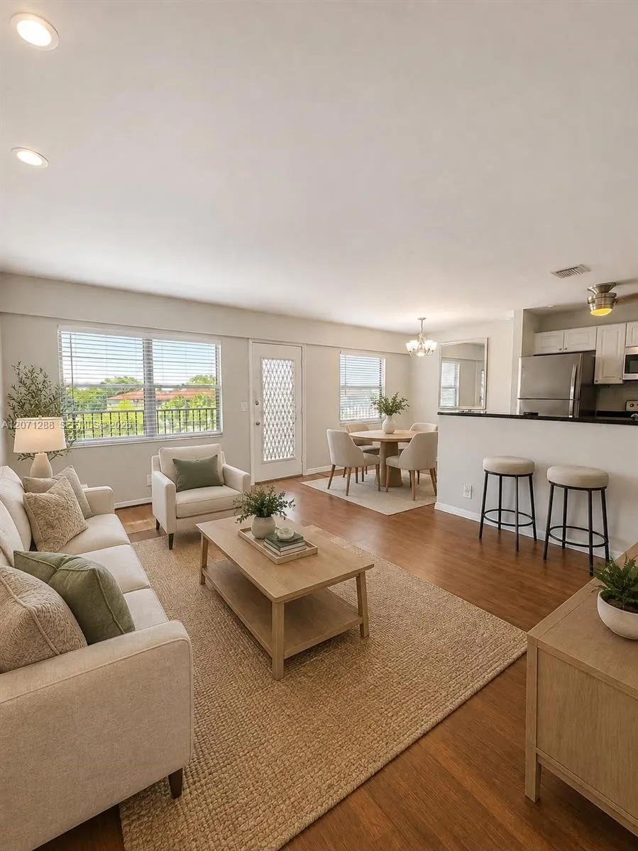 Foto de propiedad en 13450 SW 3rd Street 404D, Pembroke Pines, FL 33027 Pembroke Pines con MLS# 