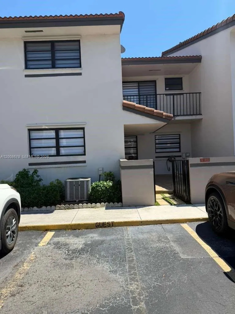 Foto de propiedad en 13470 SW 62nd Street 105N, Miami, FL 33183 Miami con MLS# 