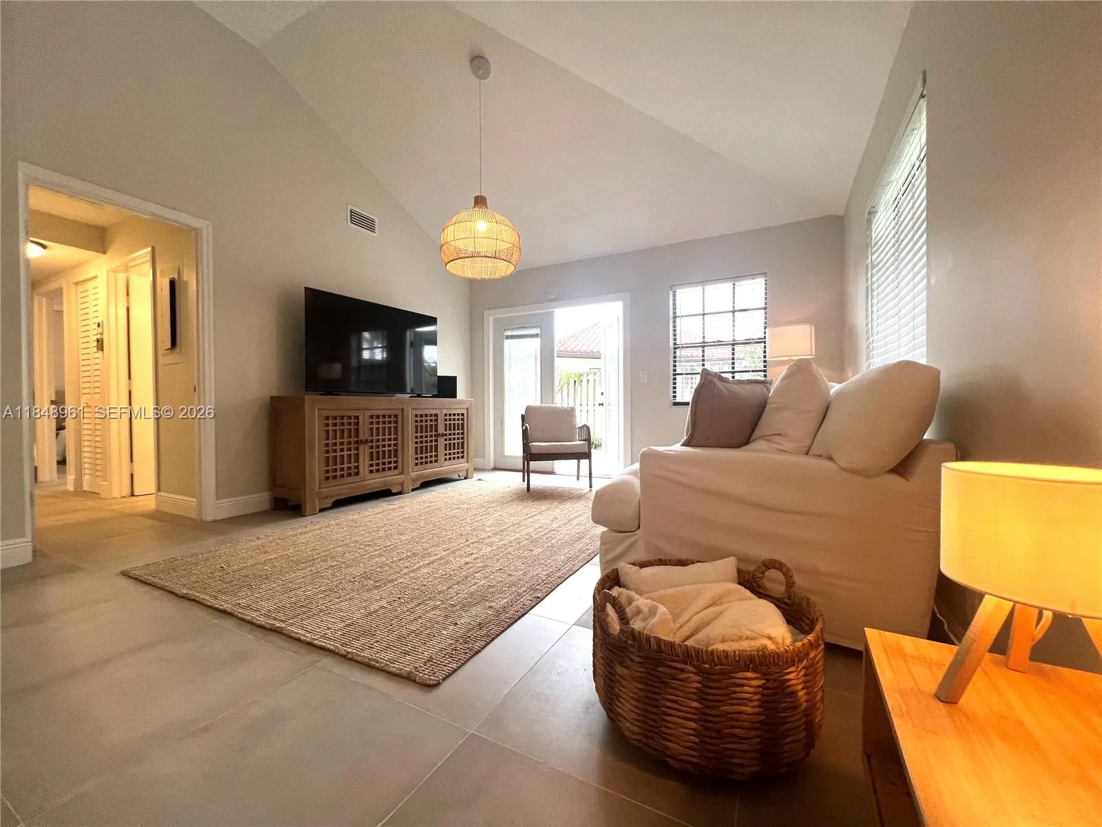Foto de propiedad en 13473 Fountain View Boulevard 1, Wellington, FL 33414 Wellington con MLS# 