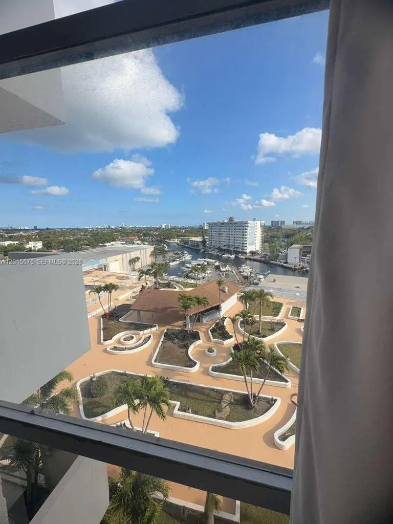 En Renta 13499 Biscayne Boulevard 906, North Miami, FL 33181, North Miami, FL 33181