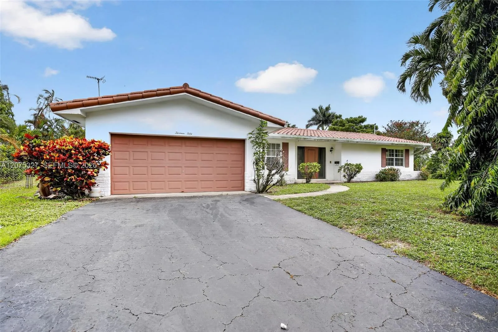 En Venta 1350 NW 73rd Avenue, Plantation, FL 33313, Plantation, FL 33313
