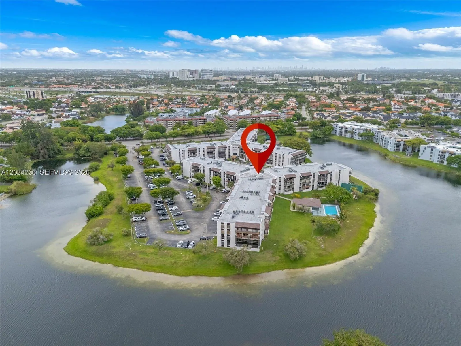 En Venta 1350 SW 122nd Avenue 317, Miami, FL 33184, Miami, FL 33184