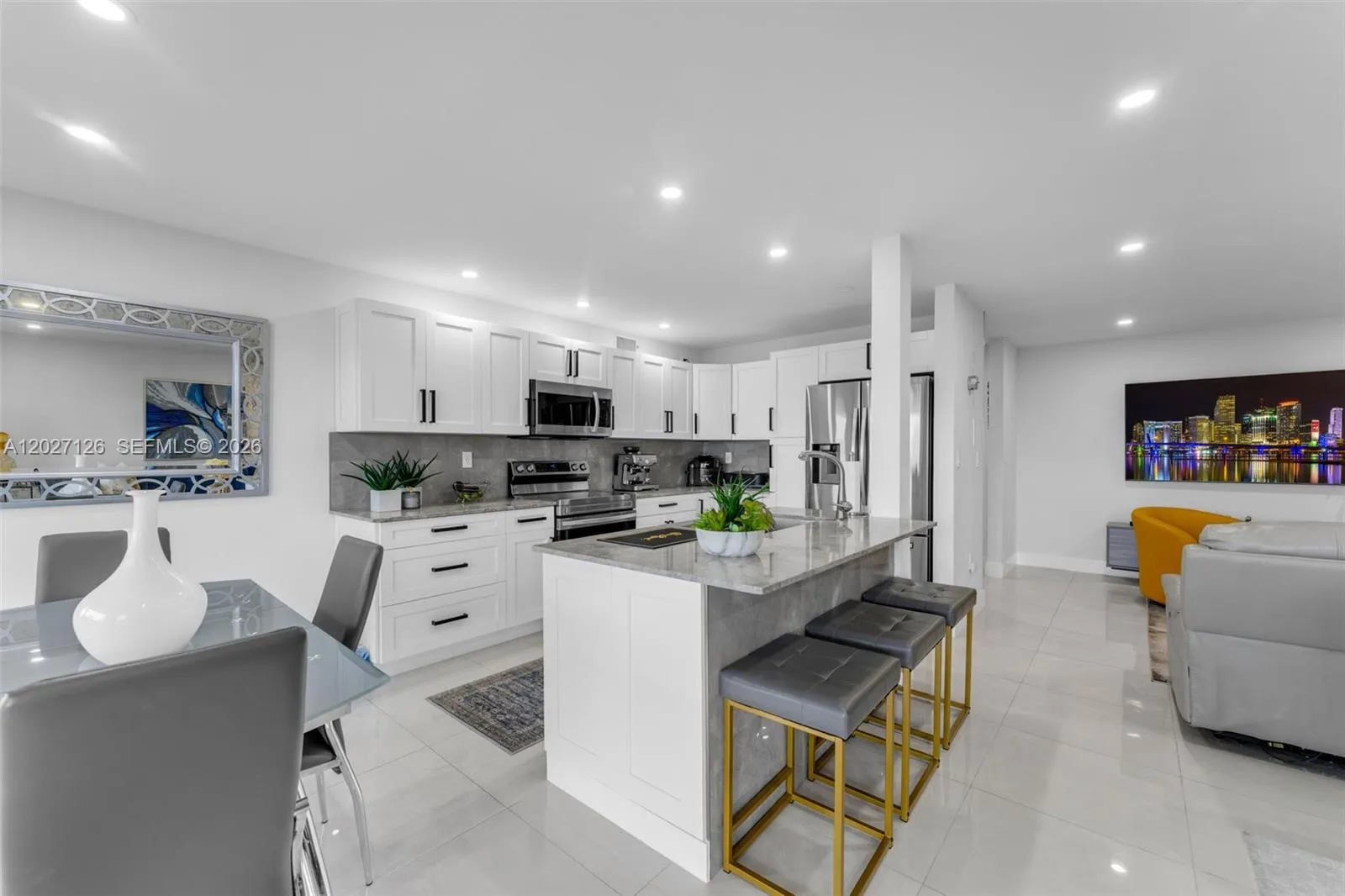 En Venta 1350 SW 122nd Avenue 415, Miami, FL 33184, Miami, FL 33184