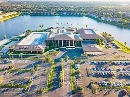 Foto de propiedad en 13500 SW 1st Street 112U, Pembroke Pines, FL 33027 Pembroke Pines con MLS# 