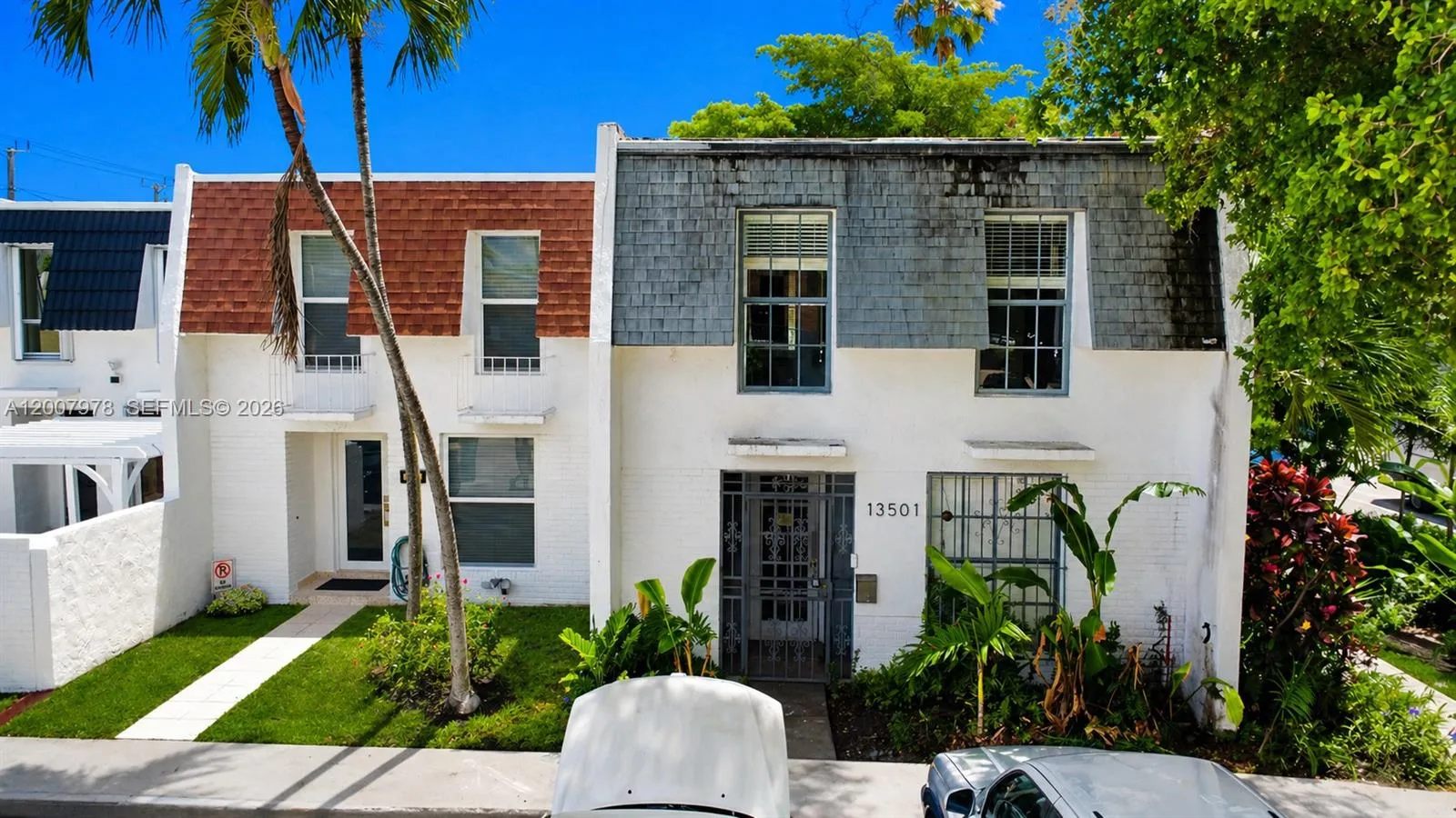 Foto de propiedad en 13501 NE 23rd Court, North Miami, FL 33181 North Miami con MLS# 