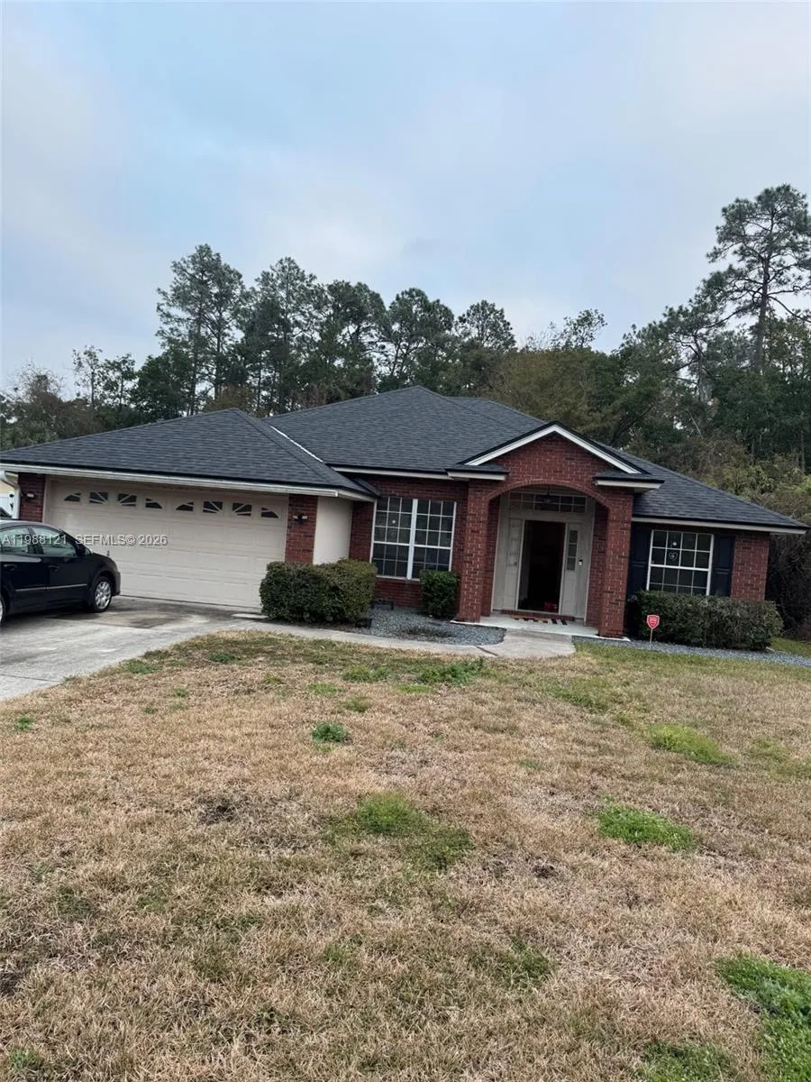 Foto de propiedad en 13518 War Admiral Court, FL 32218  con MLS# 