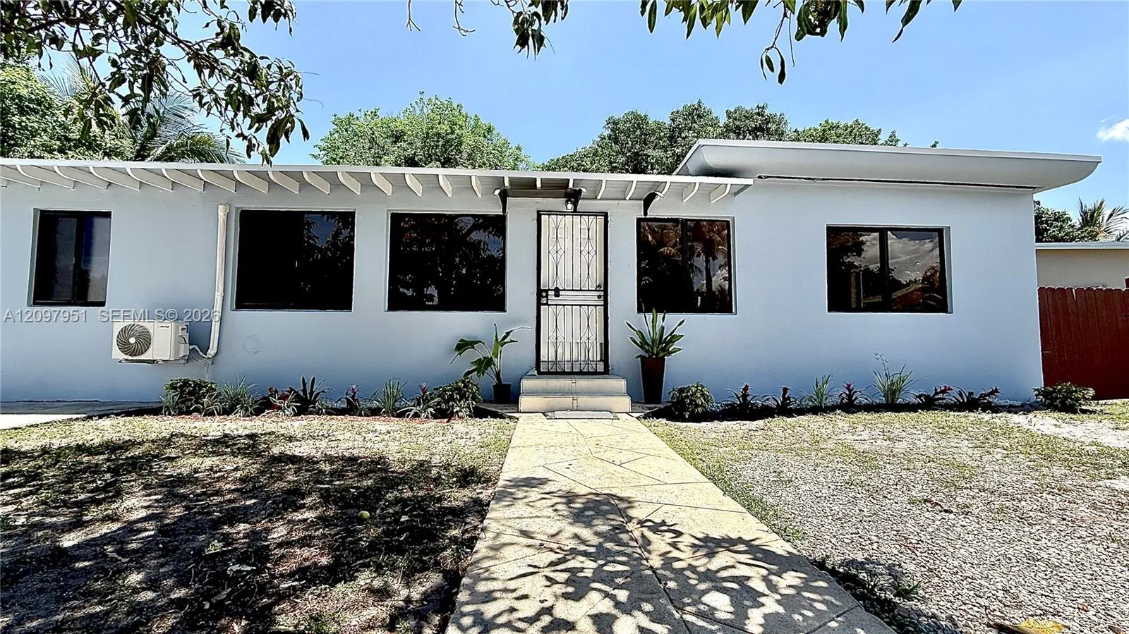 En Renta 1352 NW 112th Terrace 2, Miami, FL 33167, Miami, FL 33167