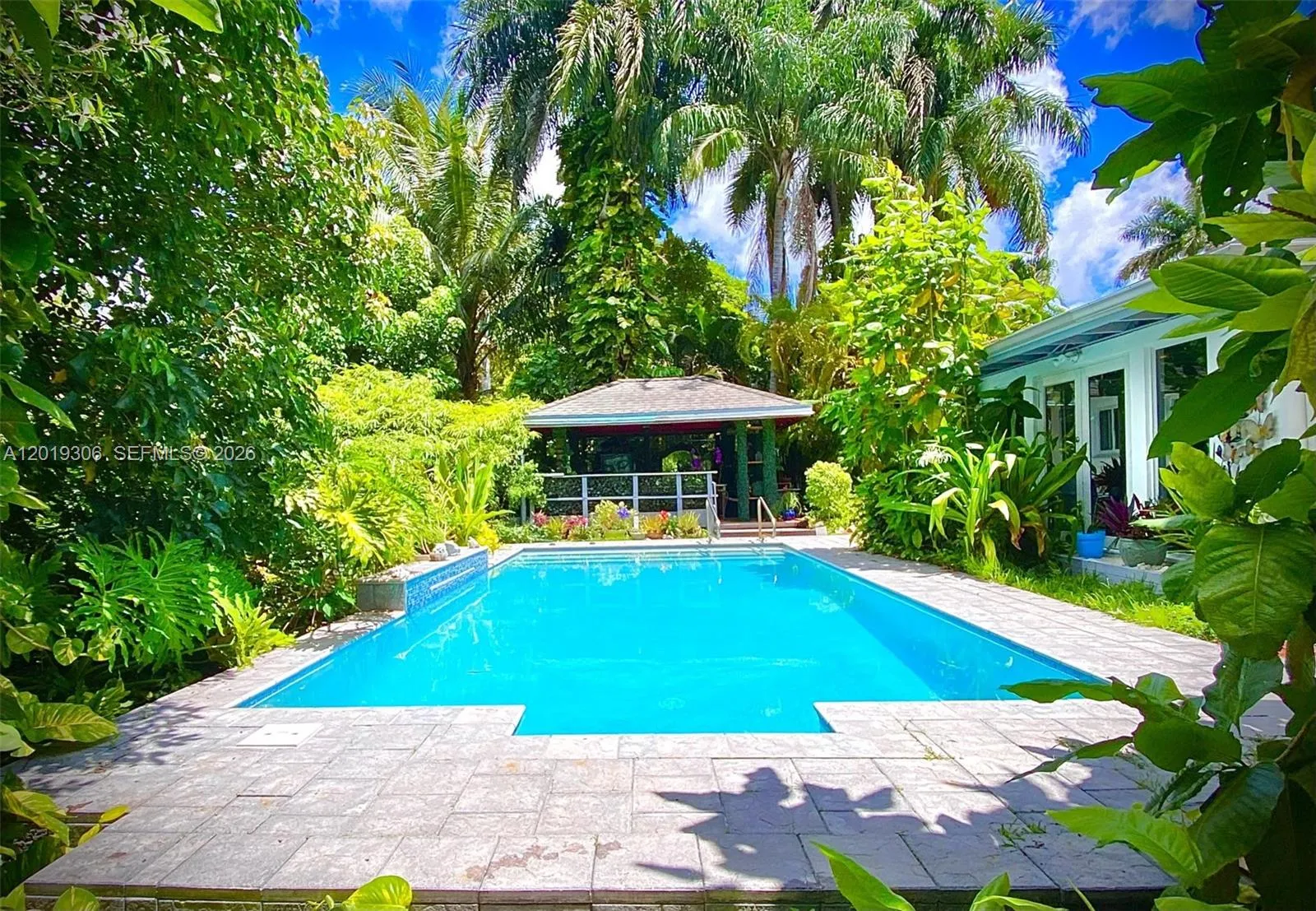 Vendido 13550 S Biscayne River Road, Miami, FL 33161, Miami, FL 33161