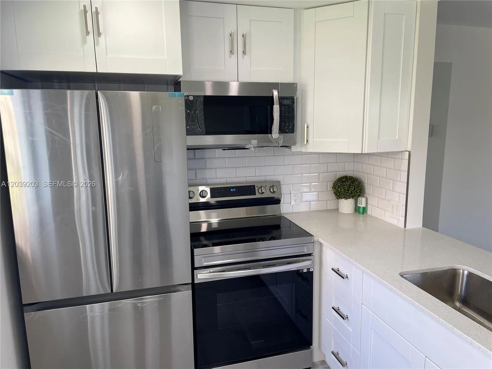 Foto de propiedad en 136 Brighton D 136, Boca Raton, FL 33434 Boca Raton con MLS# 