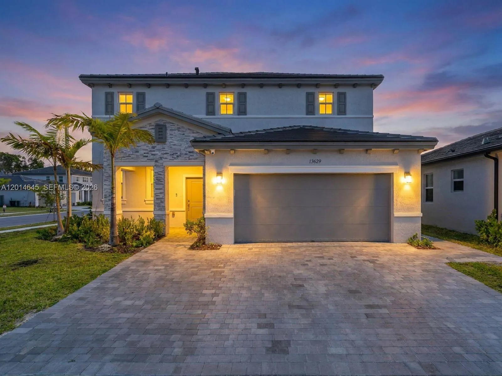 Foto de propiedad en 13629 SW 186th Lane, Miami, FL 33177 Miami con MLS# 