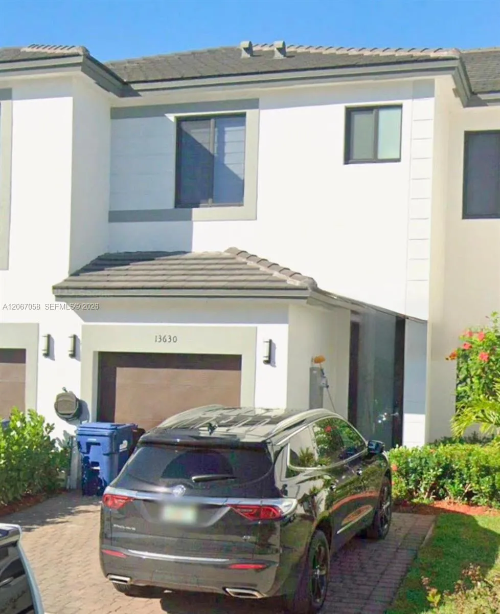 En Venta 13630 SW 157th Place, Miami, FL 33196, Miami, FL 33196