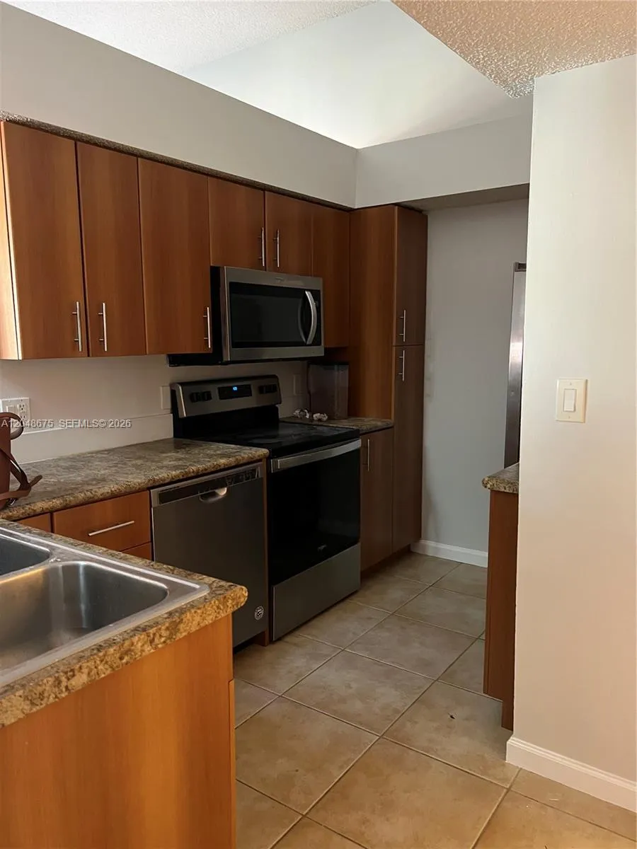 Foto de propiedad en 1365 Crystal Way D, Delray Beach, FL 33444 Delray Beach con MLS# 