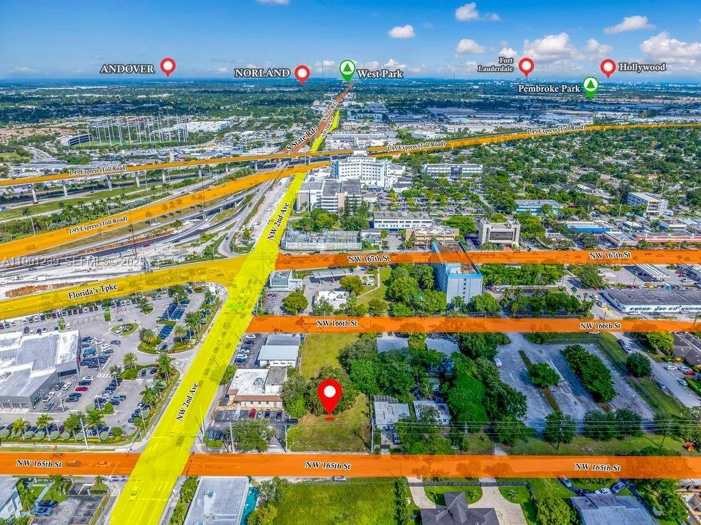 Foto de propiedad en 137 NW 165th Street, Miami, FL 33169 Miami con MLS# 