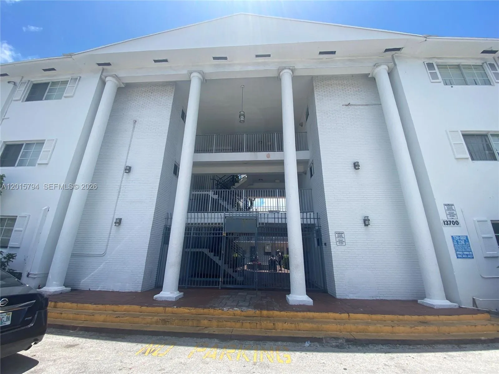 Foto de propiedad en 13700 NE 6th Avenue 115, North Miami, FL 33161 North Miami con MLS# 