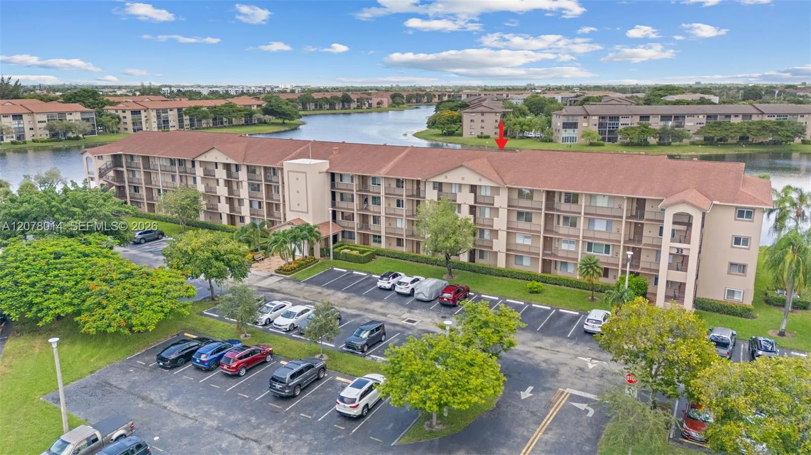 Foto de propiedad en 13705 SW 12th Street 409B, Pembroke Pines, FL 33027 Pembroke Pines con MLS# 