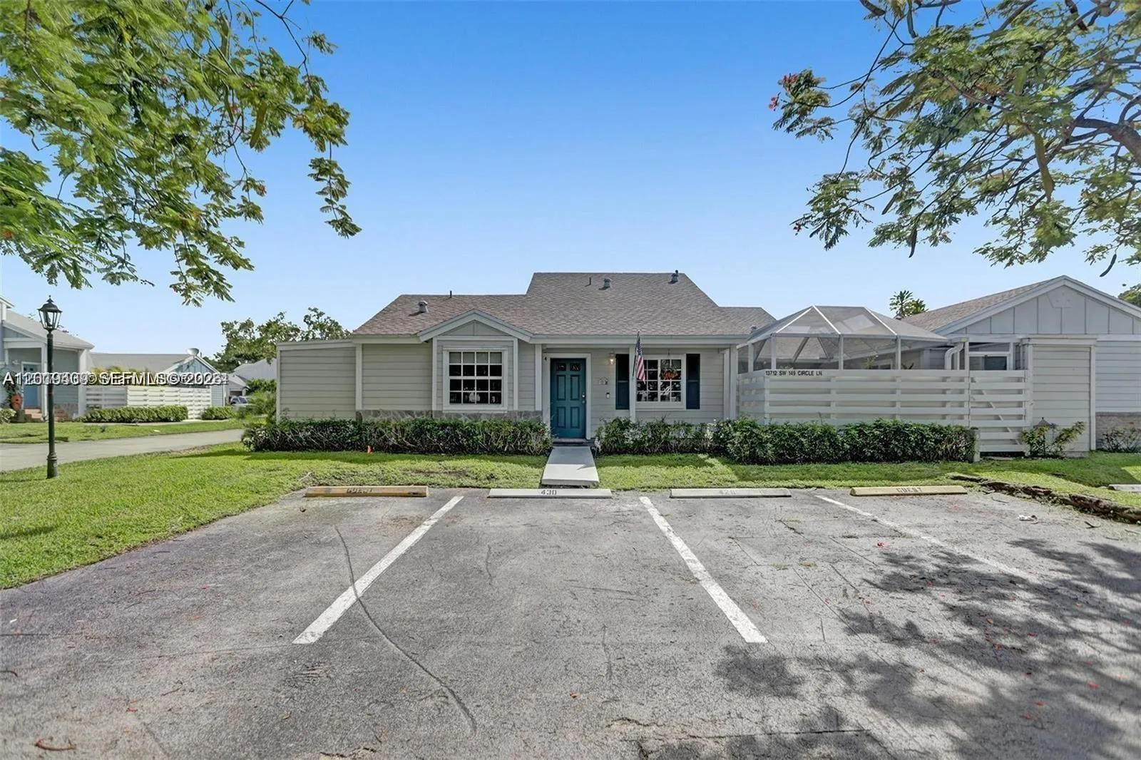 Foto de propiedad en 13712 SW 149th Cir Lane 4-52, Miami, FL 33186 Miami con MLS# 