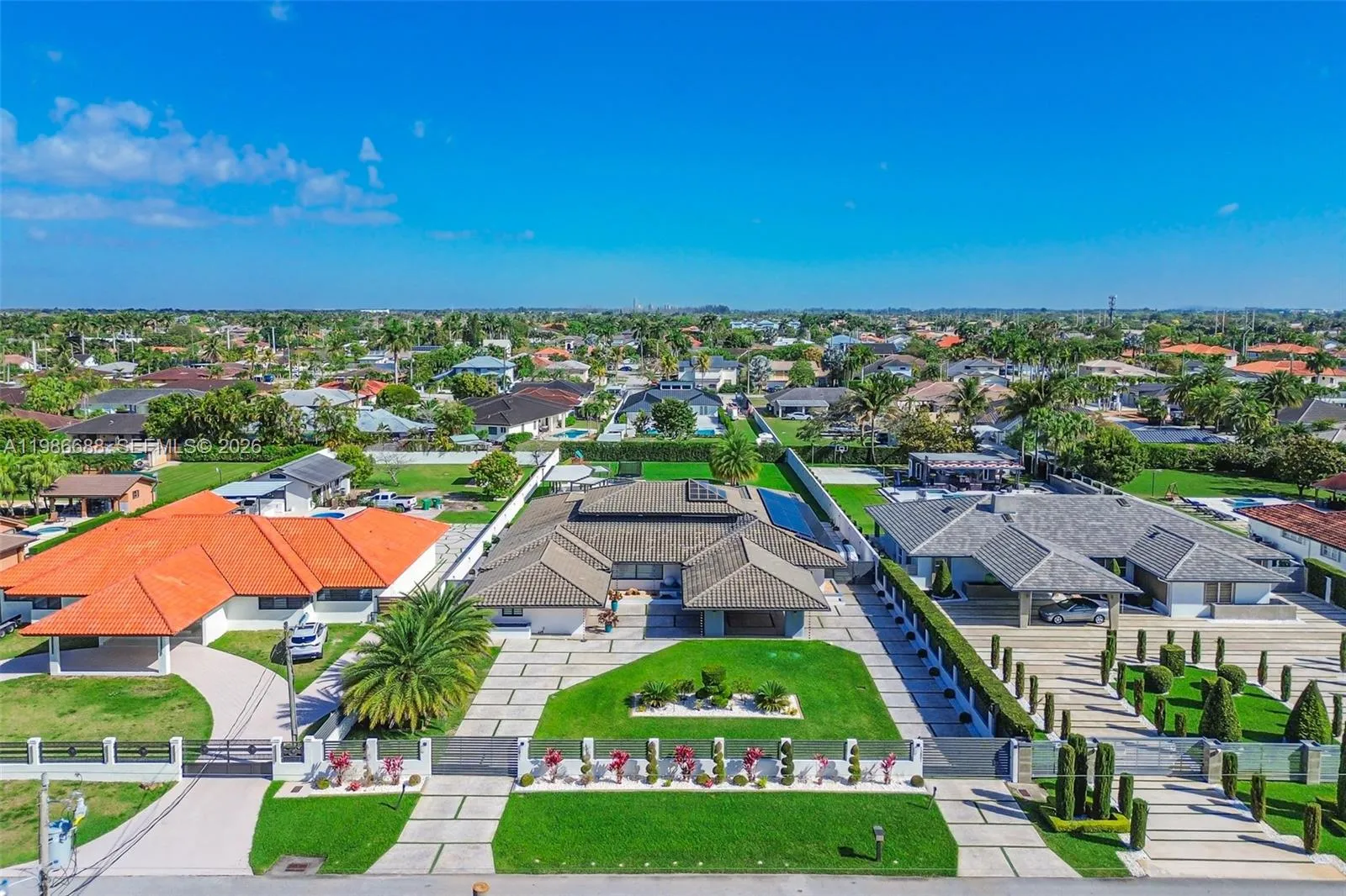 En Venta 13801 SW 34th Street, Miami, FL 33175, Miami, FL 33175