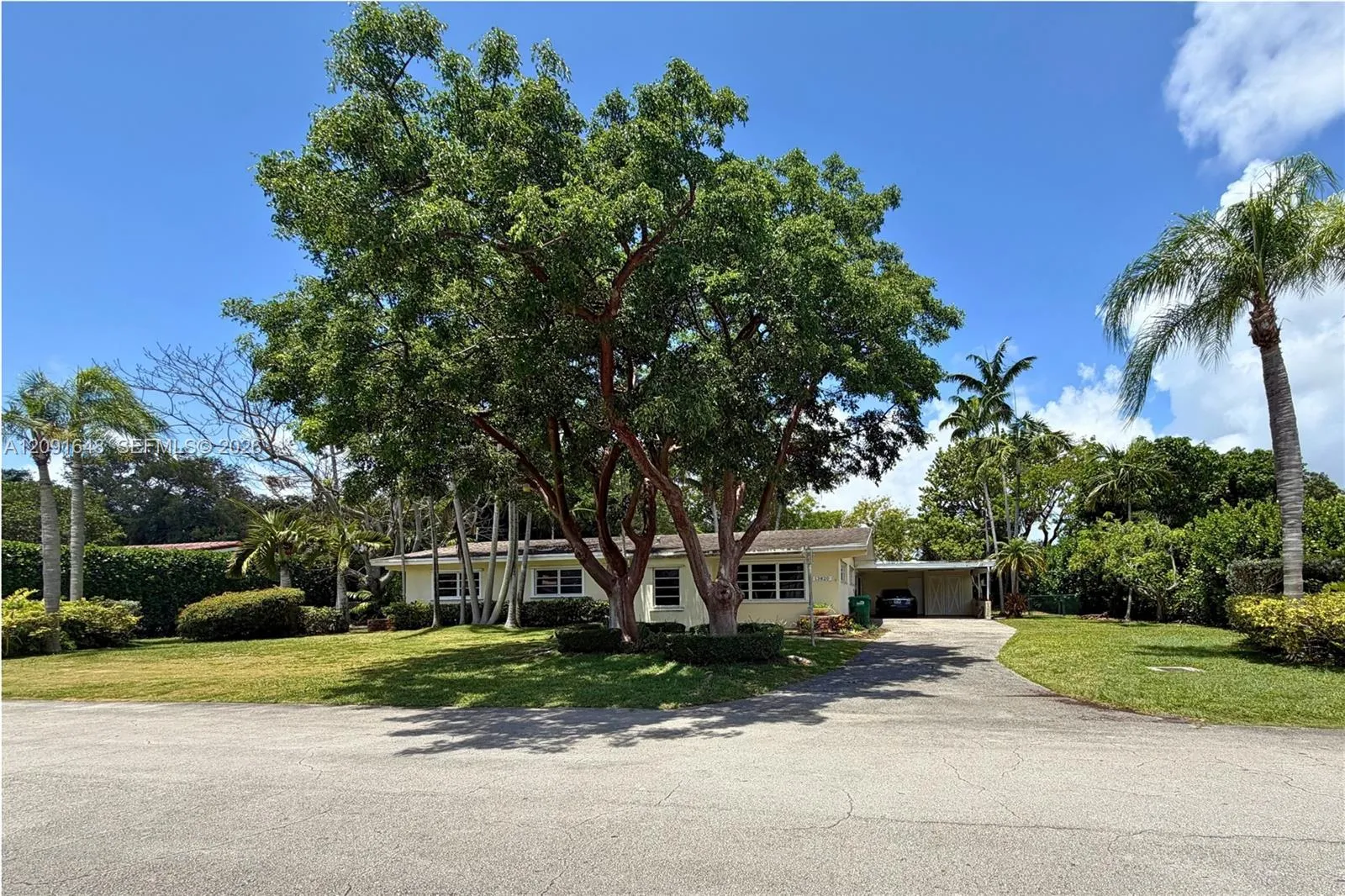 En Venta 13820 SW 74th Court, Palmetto Bay, FL 33158, Palmetto Bay, FL 33158