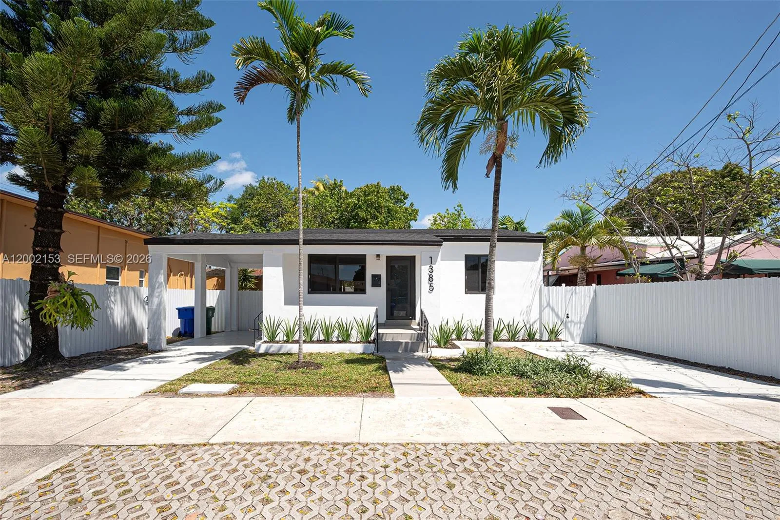 Vendido 1385 NW 28th Street, Miami, FL 33142, Miami, FL 33142