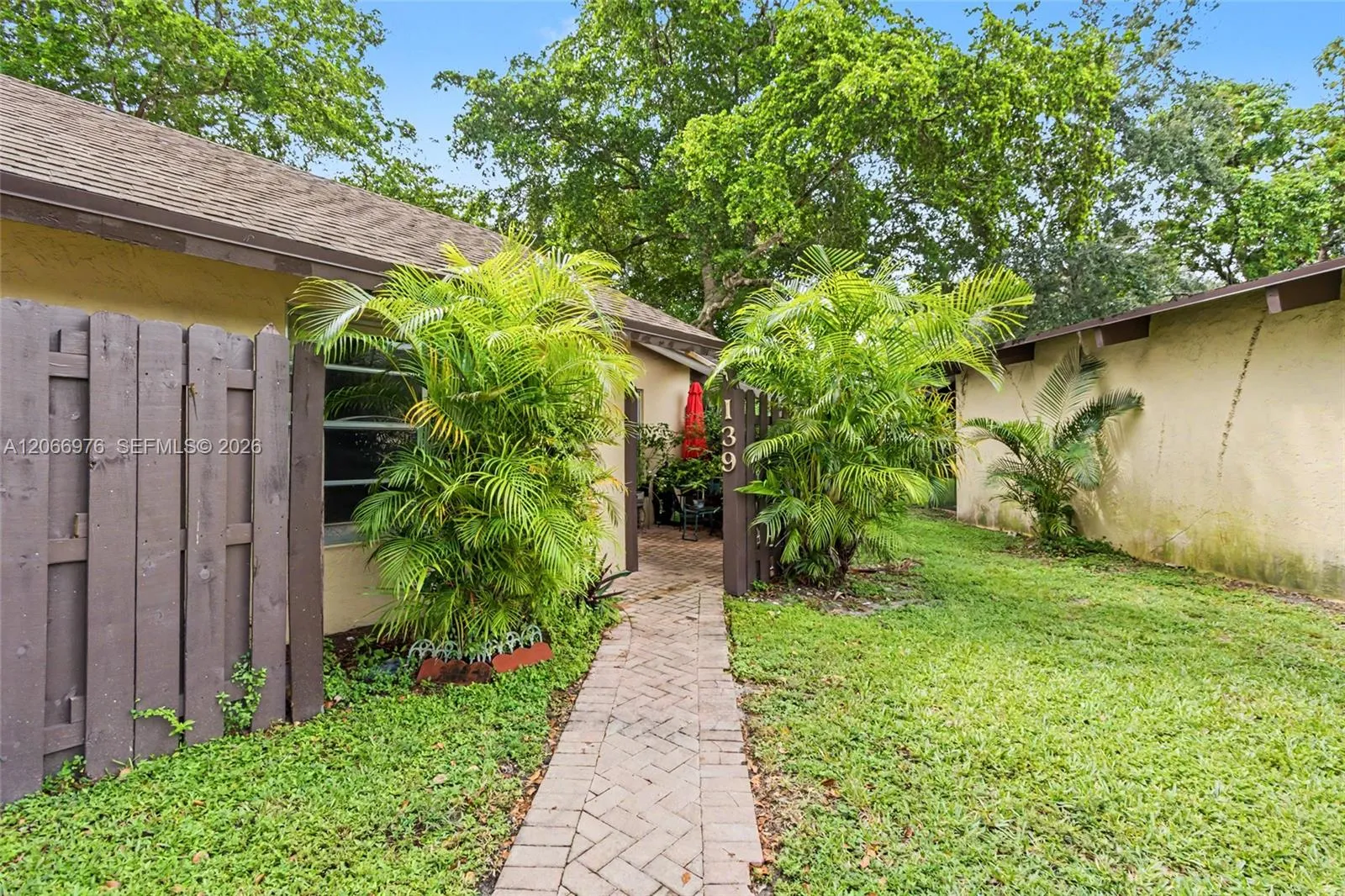 En Venta 139 Essex Road 4-28, Hollywood, FL 33024, Hollywood, FL 33024