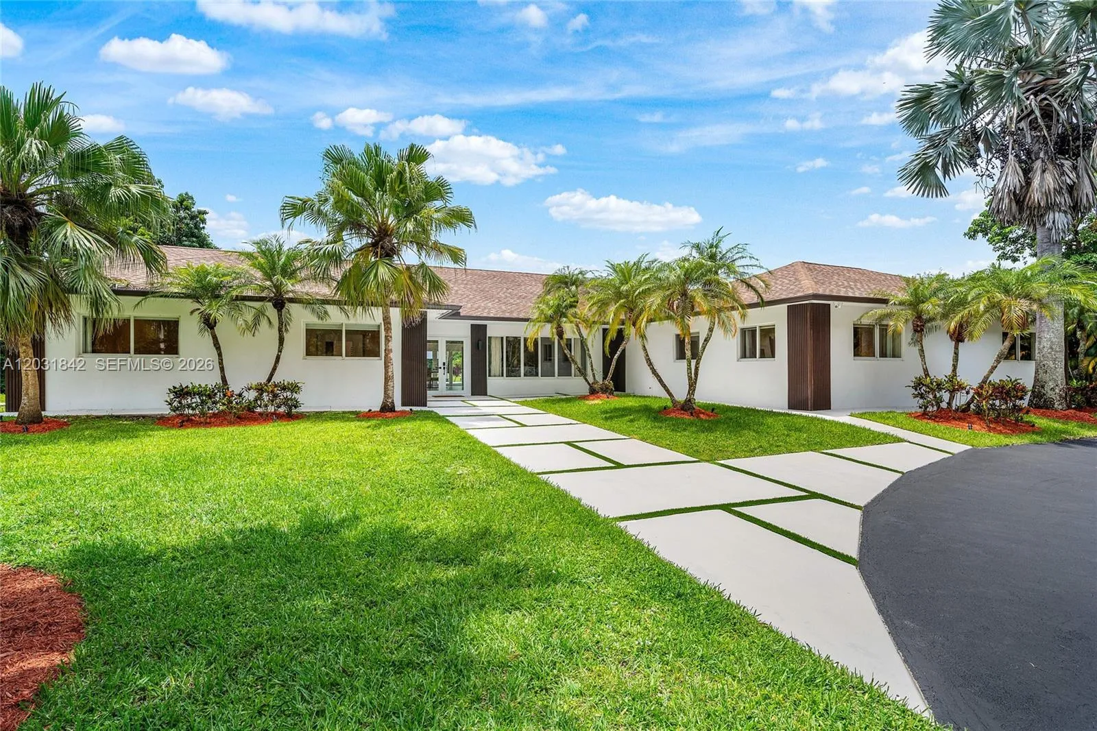 En Venta 13900 Mustang Trail, Southwest Ranches, FL 33330, Southwest Ranches, FL 33330
