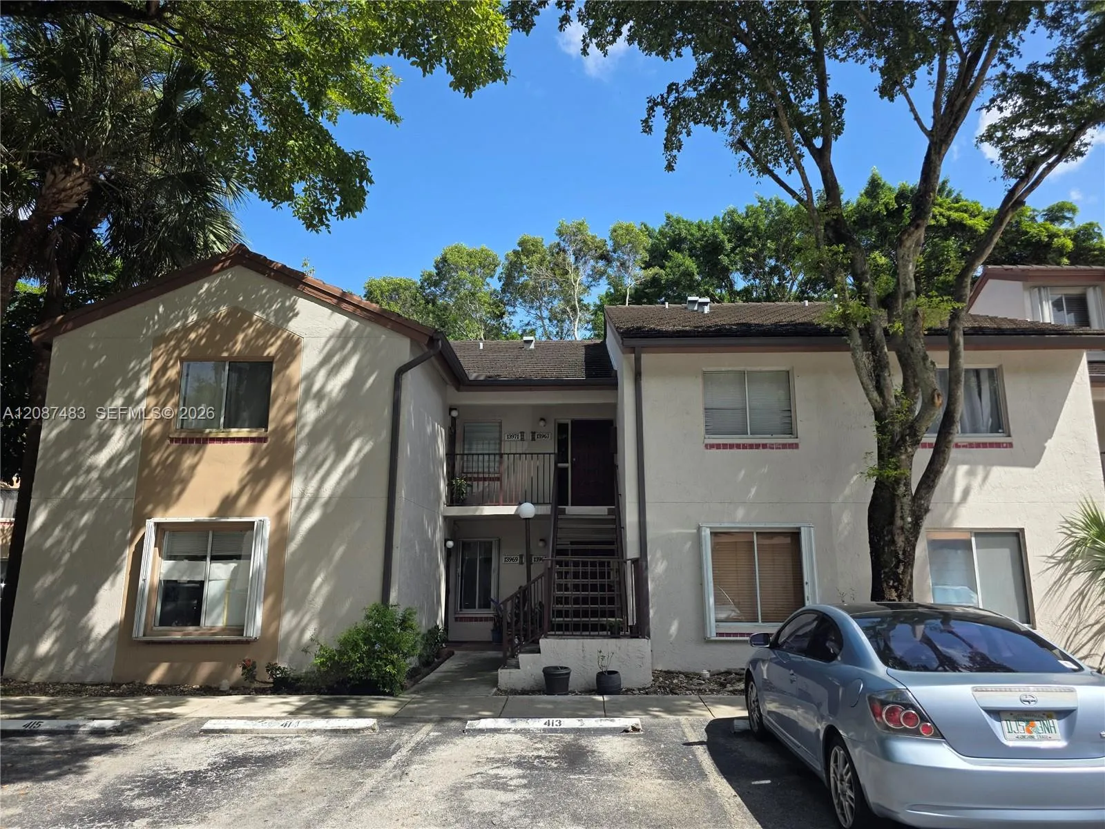 Foto de propiedad en 13967 SW 91st Terrace 13967, Miami, FL 33186 Miami con MLS# 