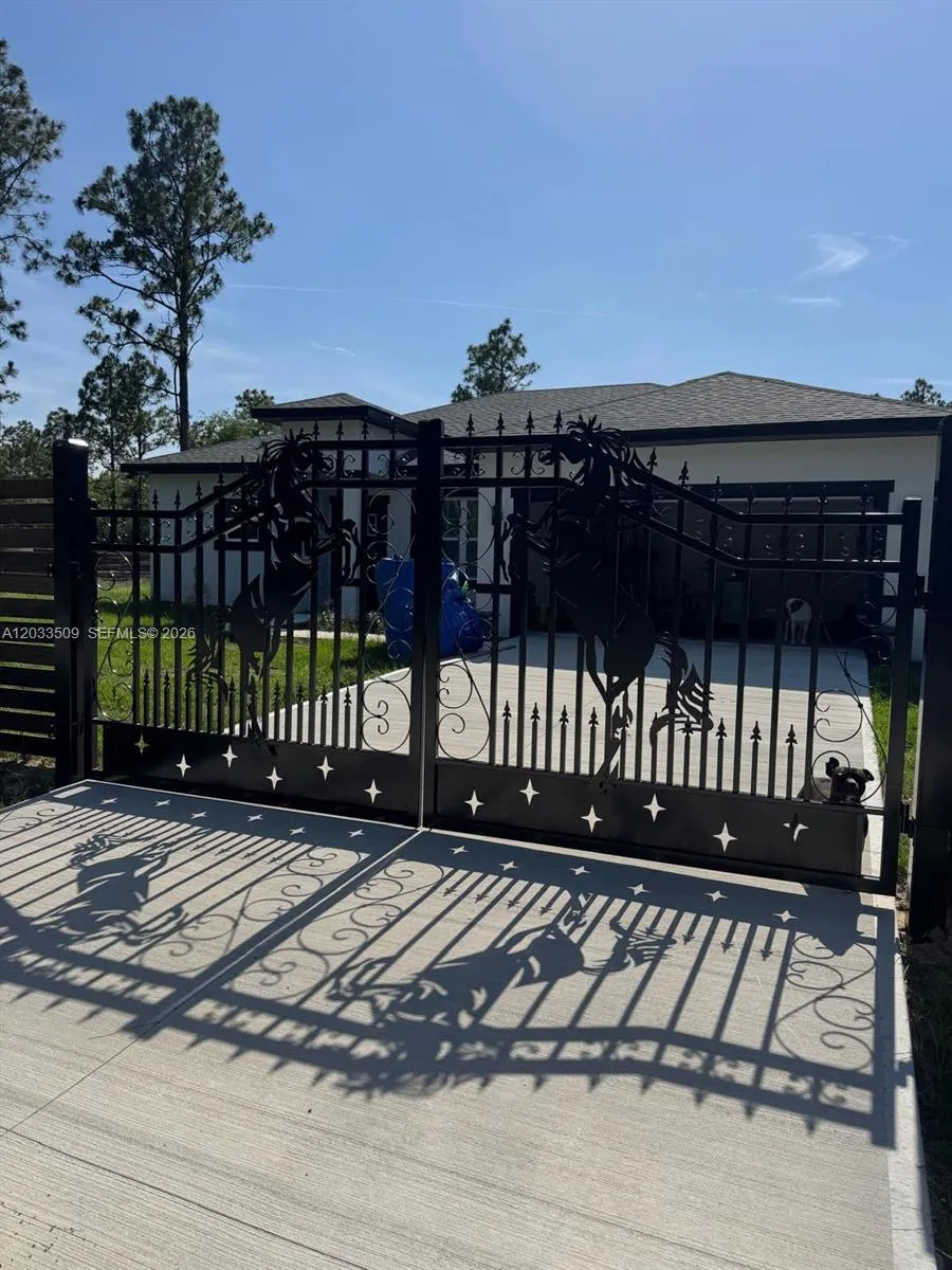 Foto de propiedad en 1398 SW Breezy Point Drive, Ocala, FL 34431 Ocala con MLS# 