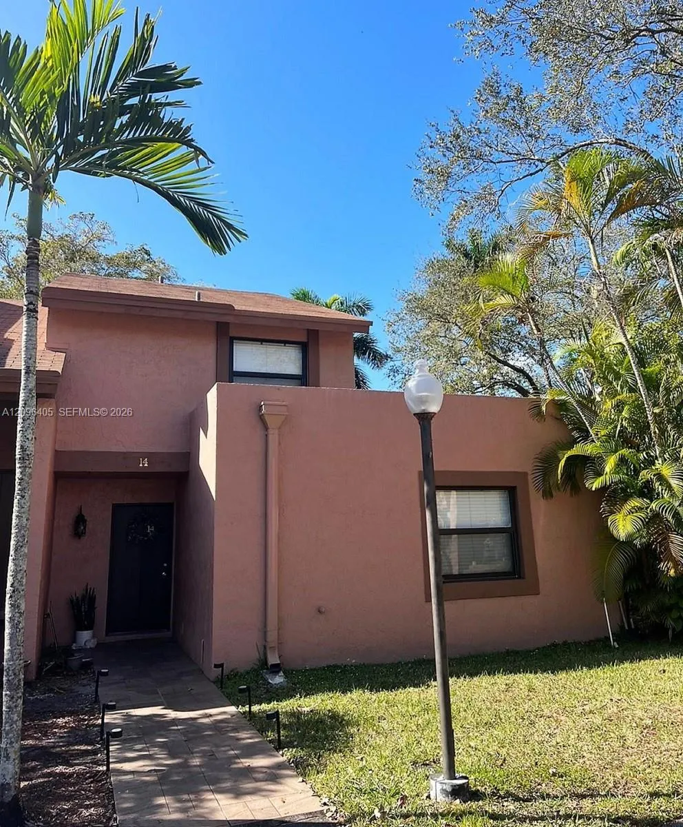 En Venta 14 Chestnut Circle, Cooper City, FL 33026, Cooper City, FL 33026