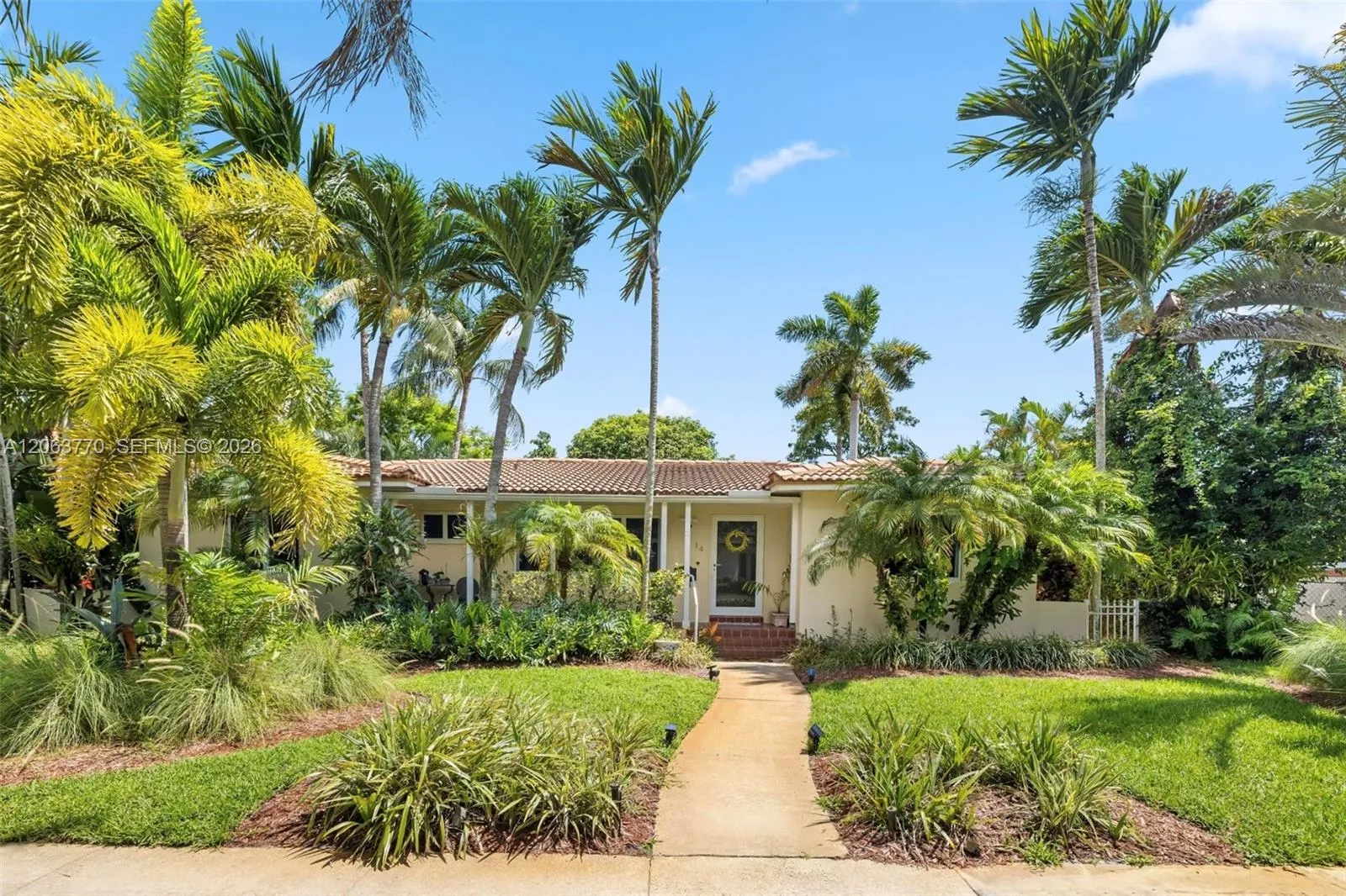Foto de propiedad en 14 NW 109th Street, Miami Shores, FL 33168 Miami Shores con MLS# 