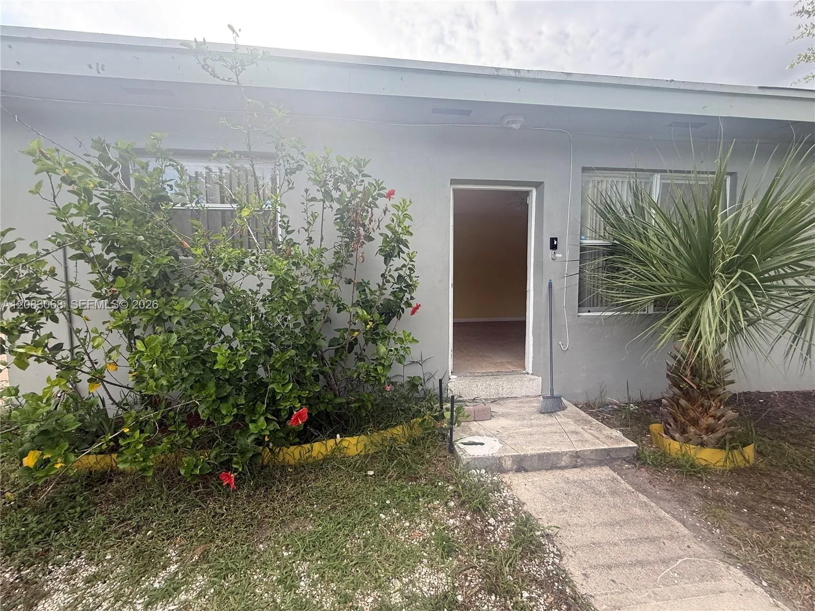 En Renta 14 NW 169th Street 2, North Miami Beach, FL 33169, North Miami Beach, FL 33169