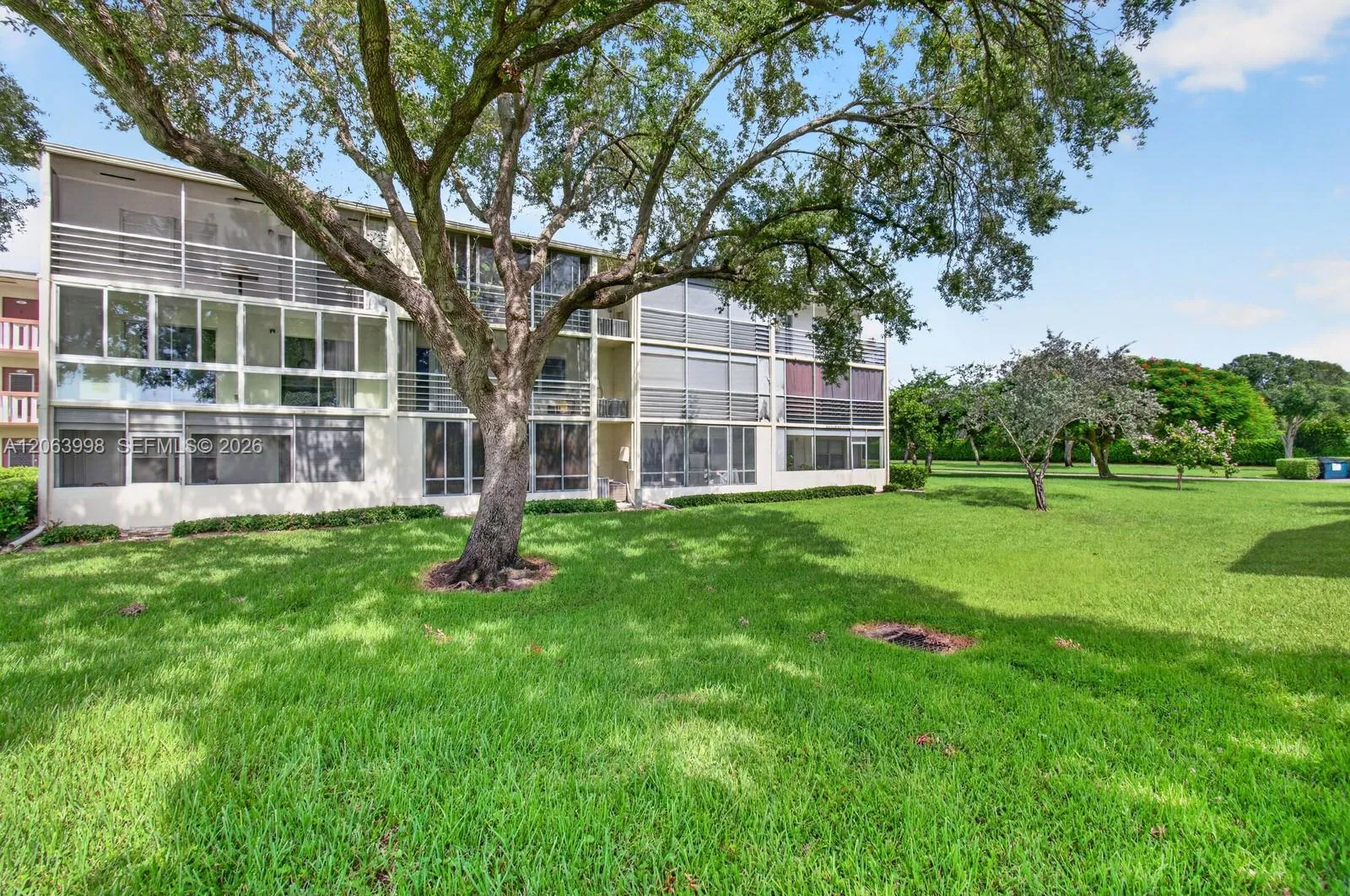 Foto de propiedad en 14 Preston A, Boca Raton, FL 33434 Boca Raton con MLS# 