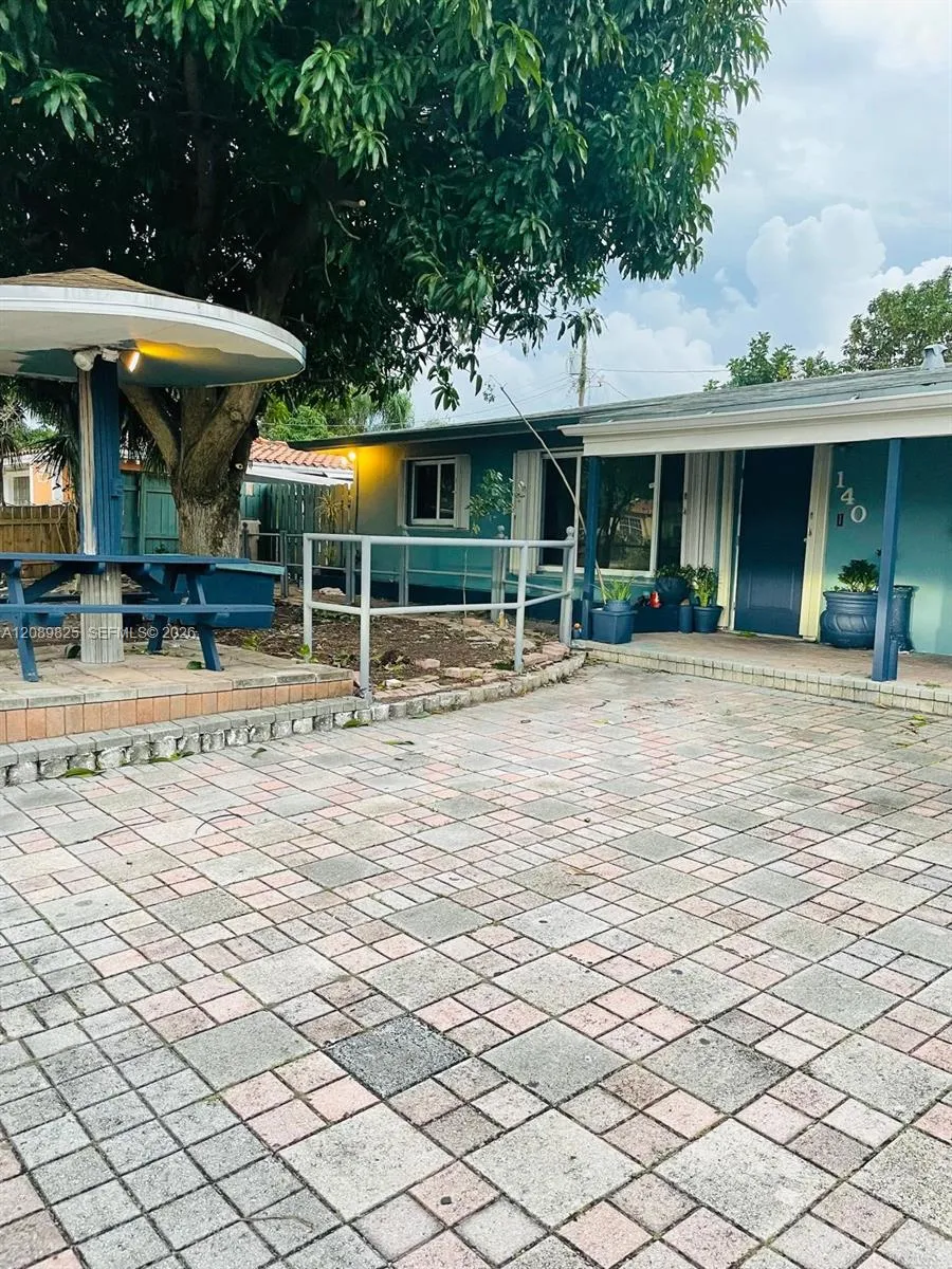 En Venta 140 NE 17th Court, North Lauderdale, FL 33060, North Lauderdale, FL 33060