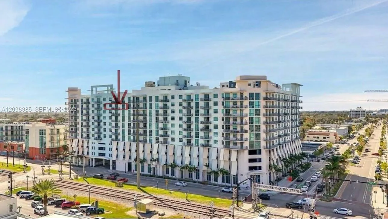 Foto de propiedad en 140 S Dixie Highway 921, Hollywood, FL 33020 Hollywood con MLS# 