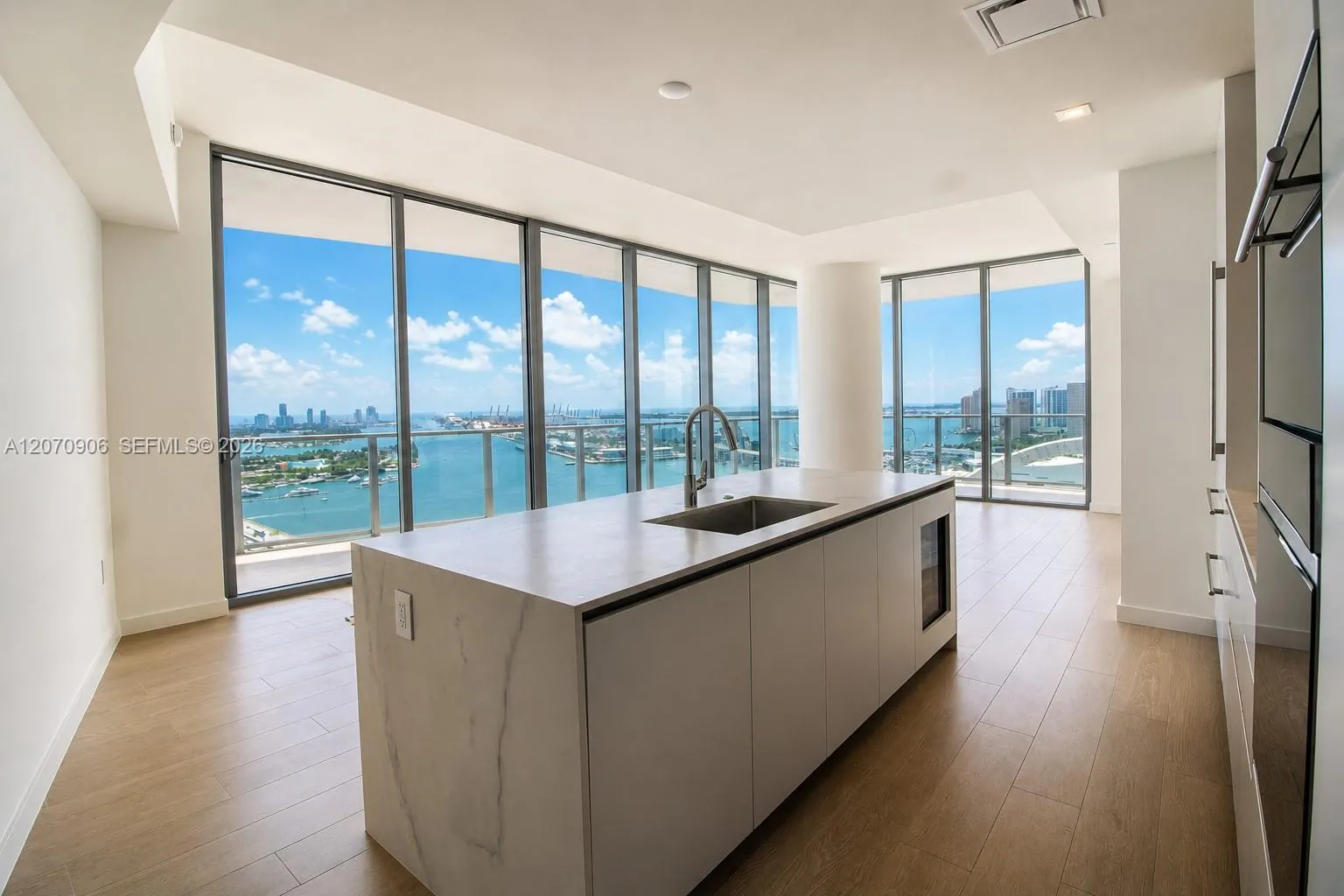 En Renta 1400 Biscayne Boulevard 3401, Miami, FL 33132, Miami, FL 33132