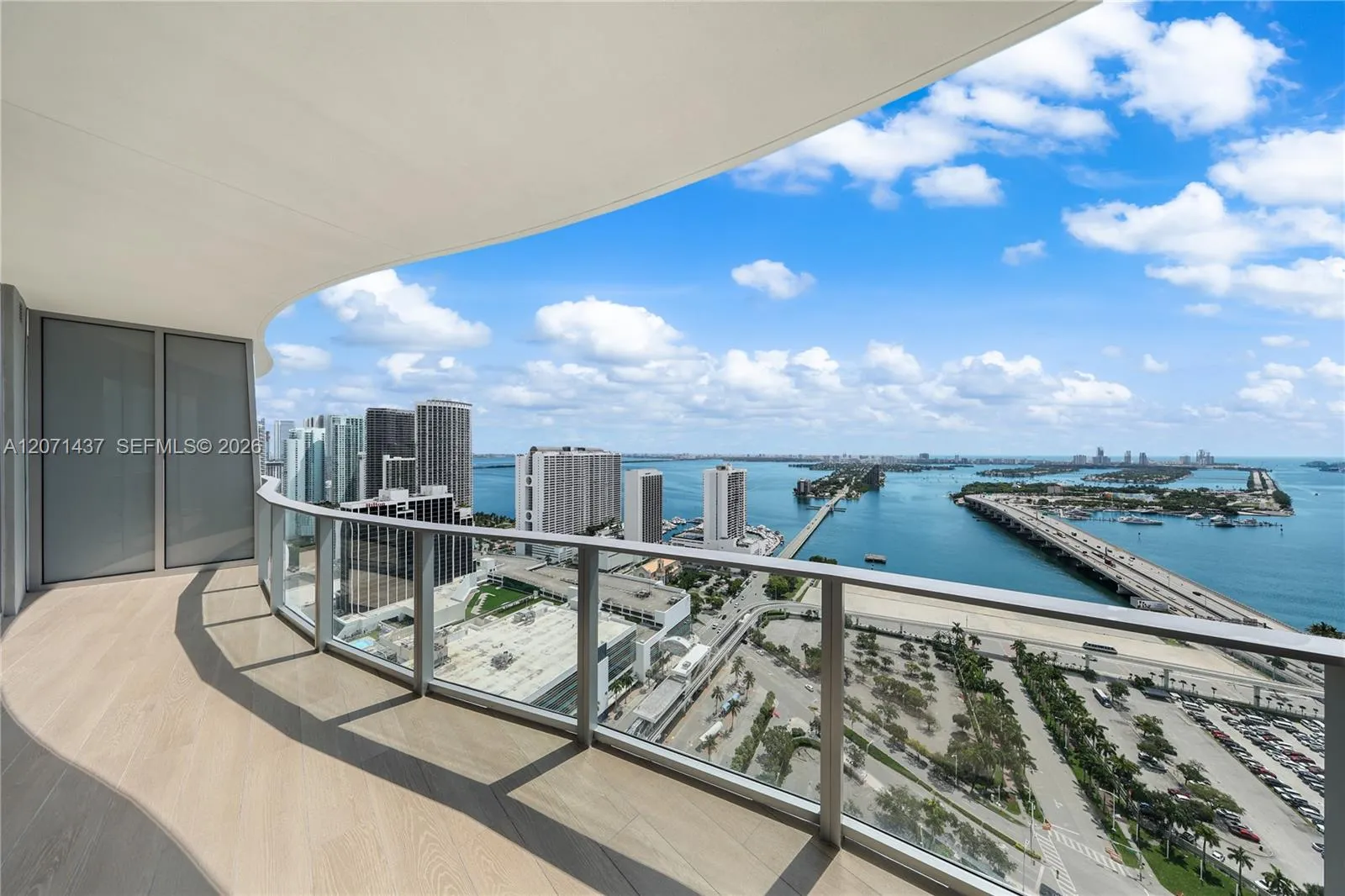 Foto de propiedad en 1400 Biscayne Boulevard 3405, Miami, FL 33132 Miami con MLS#