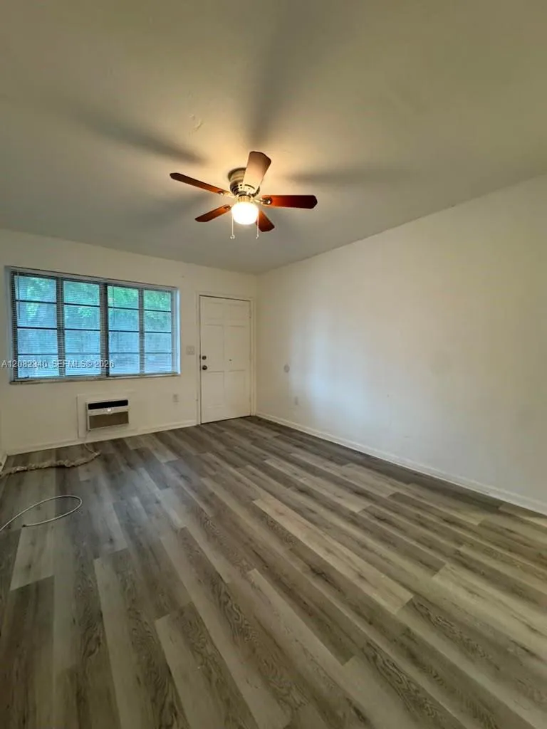 Foto de propiedad en 1400 NW 95th Street 1450, Miami, FL 33147 Miami con MLS# 