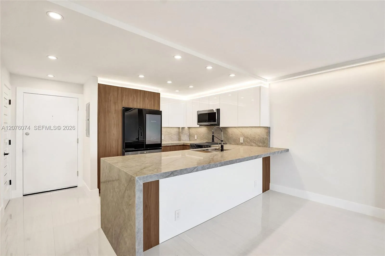 Foto de propiedad en 1400 S Ocean Drive 1205, Hollywood, FL 33019 Hollywood con MLS# 