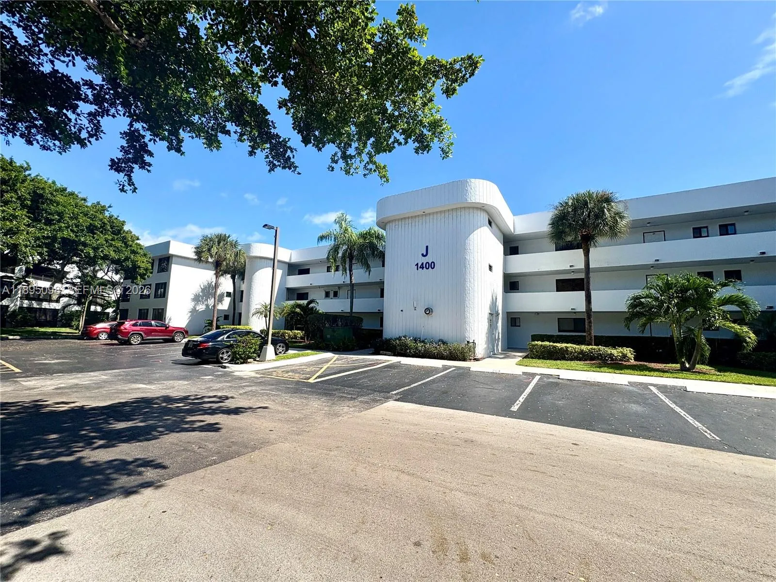 Vendido 1400 Sheridan Street 24J, Hollywood, FL 33020, Hollywood, FL 33020