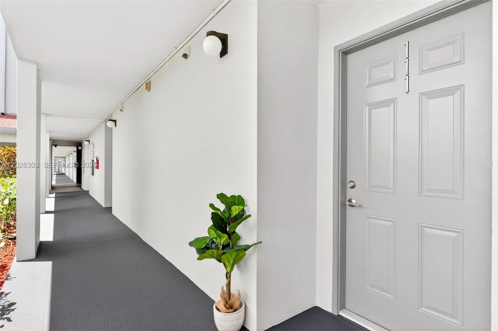 Alquilada 1400 SW 124th Terrace 111Q, Pembroke Pines, FL 33027, Pembroke Pines, FL 33027