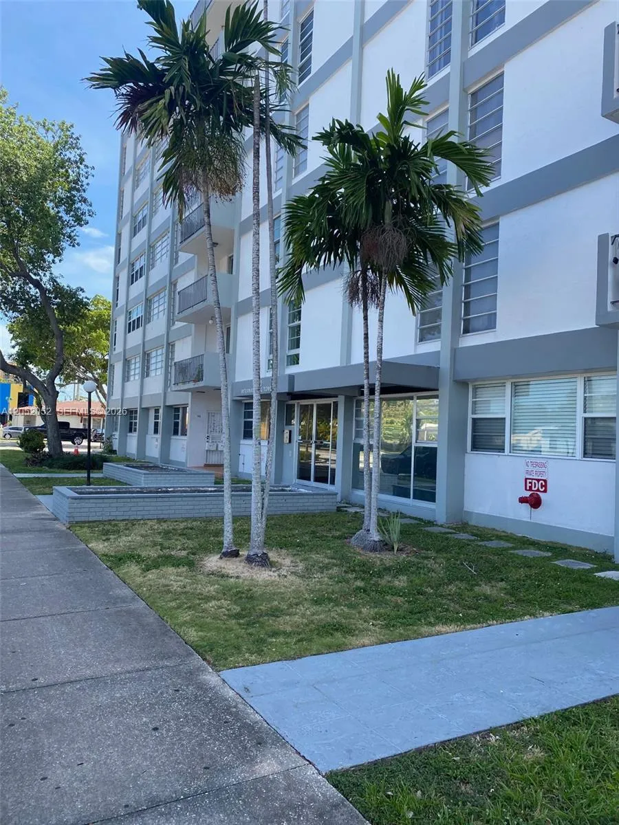 En Venta 1400 SW 27th Avenue 202, Miami, FL 33145, Miami, FL 33145